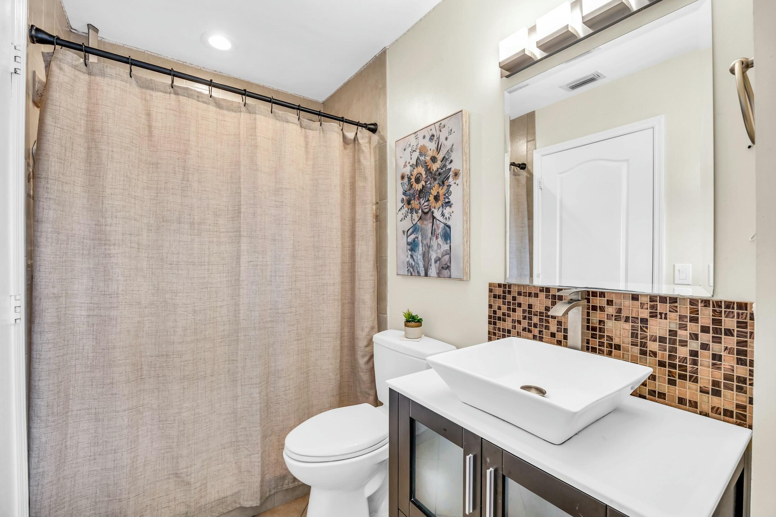11 Hemlock Lane