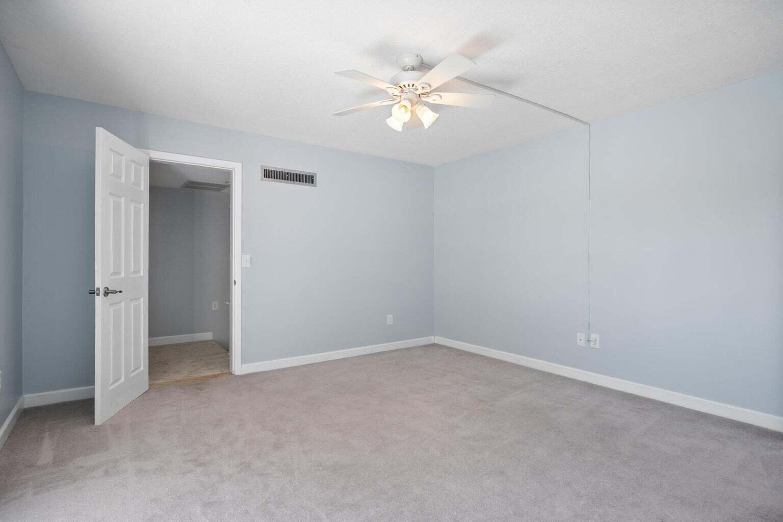 825 Center Street 8c