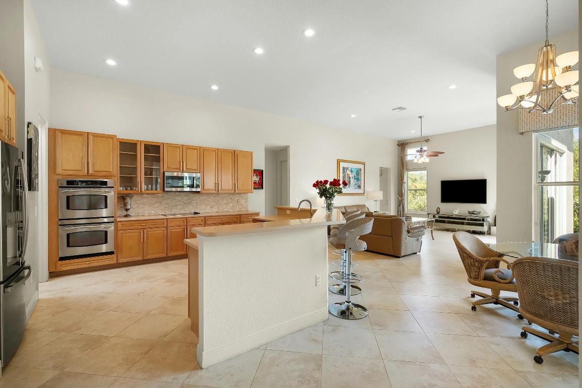 4404 SW La Paloma Drive