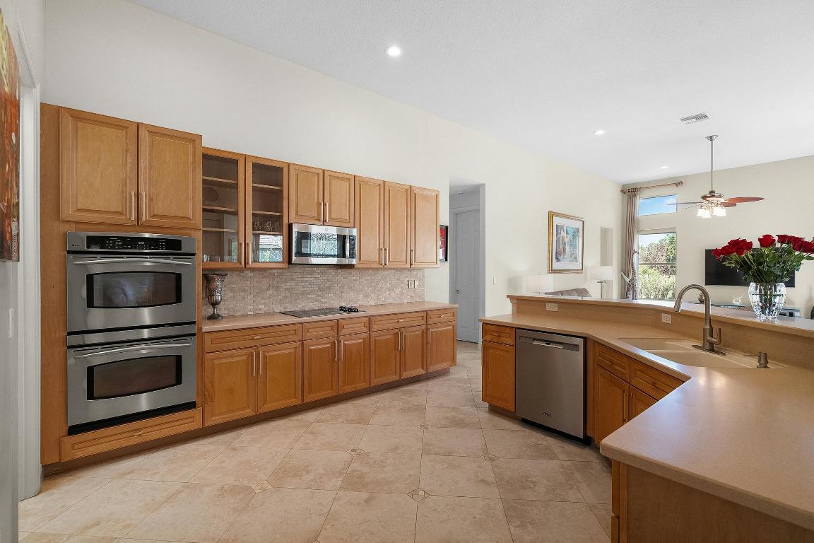 4404 SW La Paloma Drive