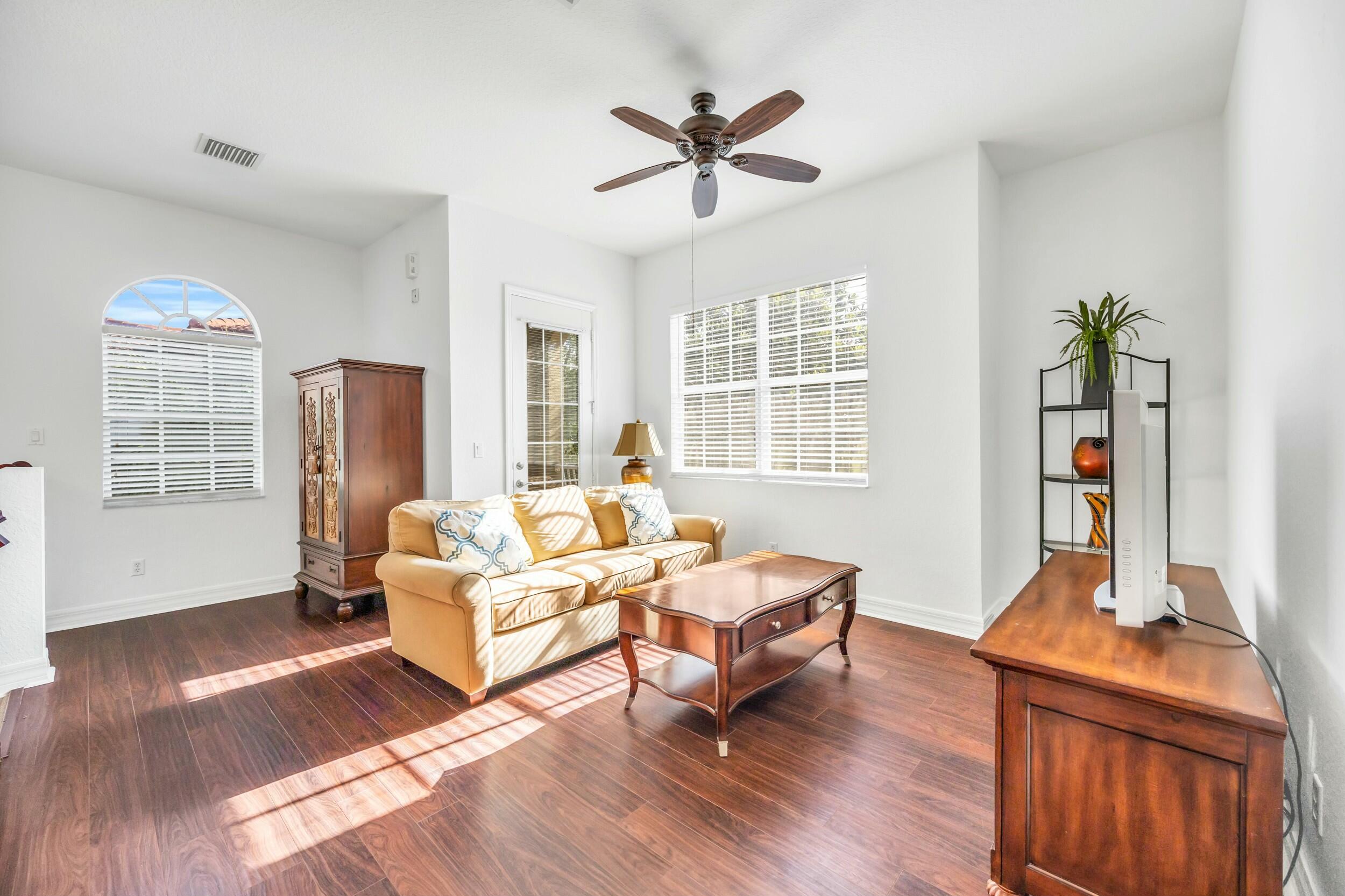 4911 Bonsai Circle 203