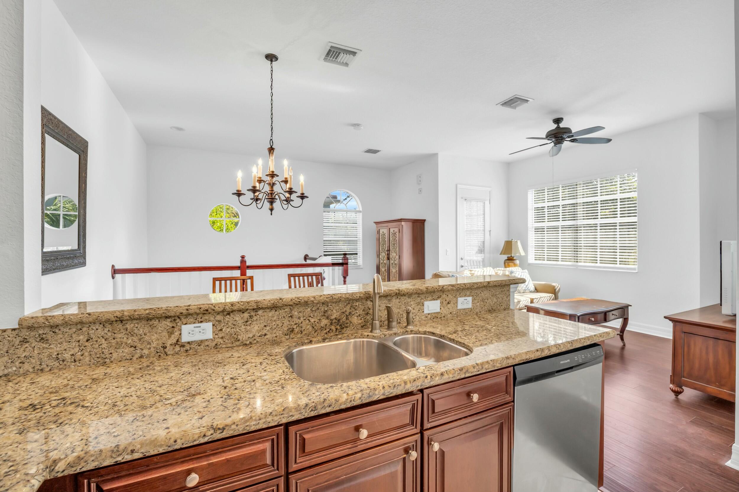 4911 Bonsai Circle 203