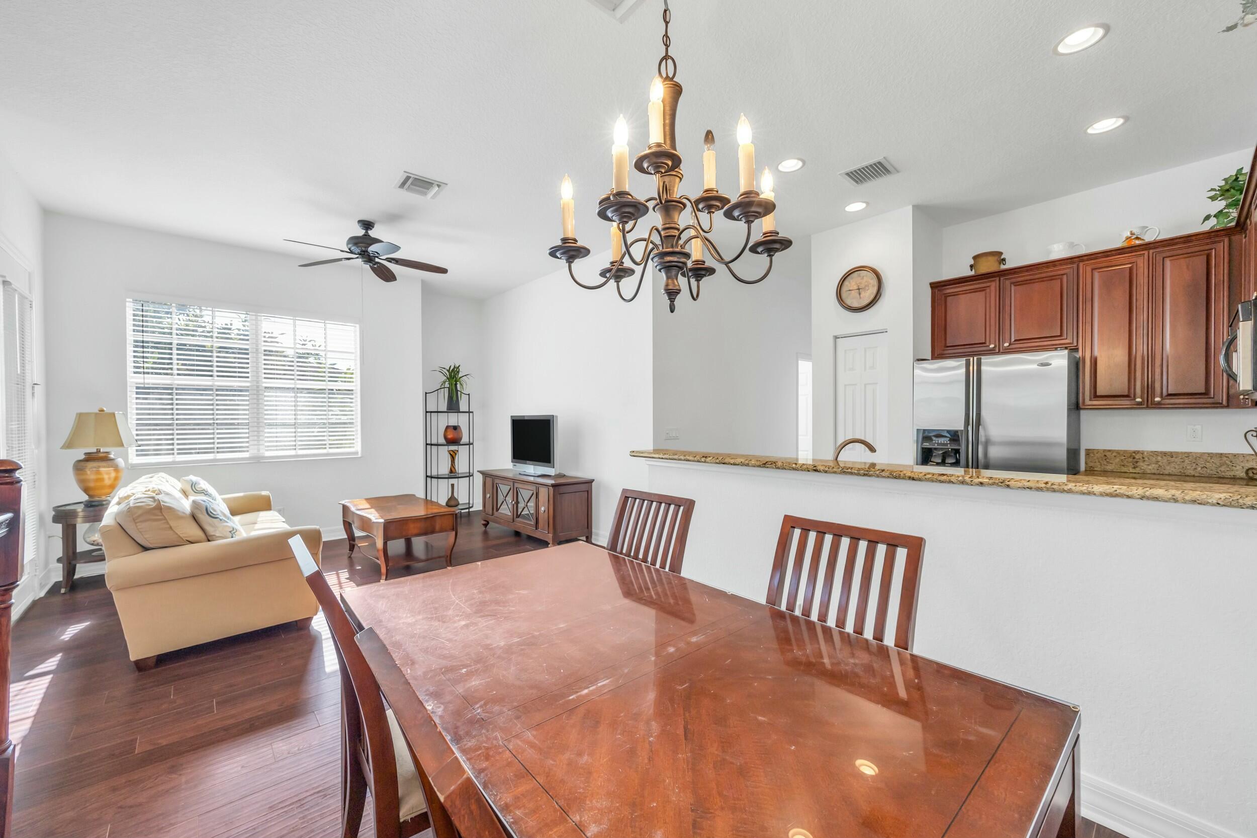 4911 Bonsai Circle 203