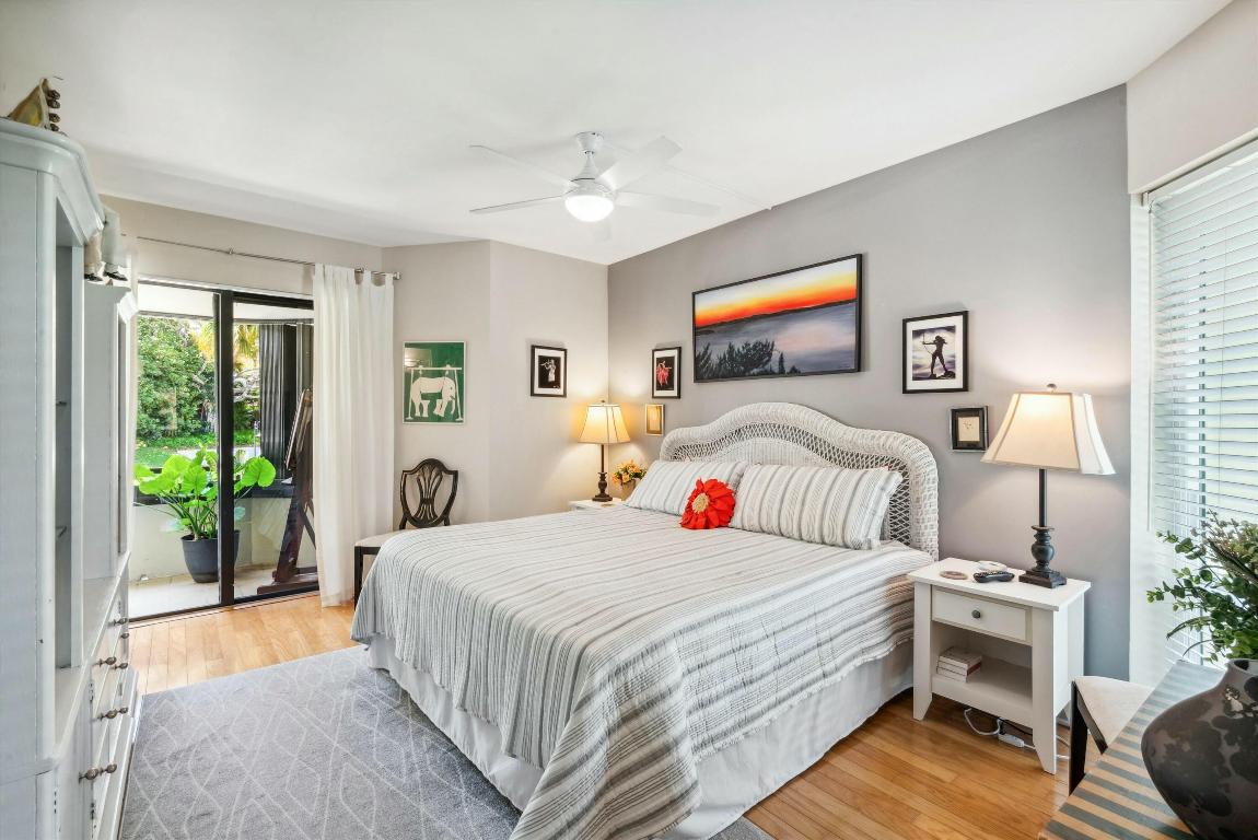 1124 Marine Way W D2l