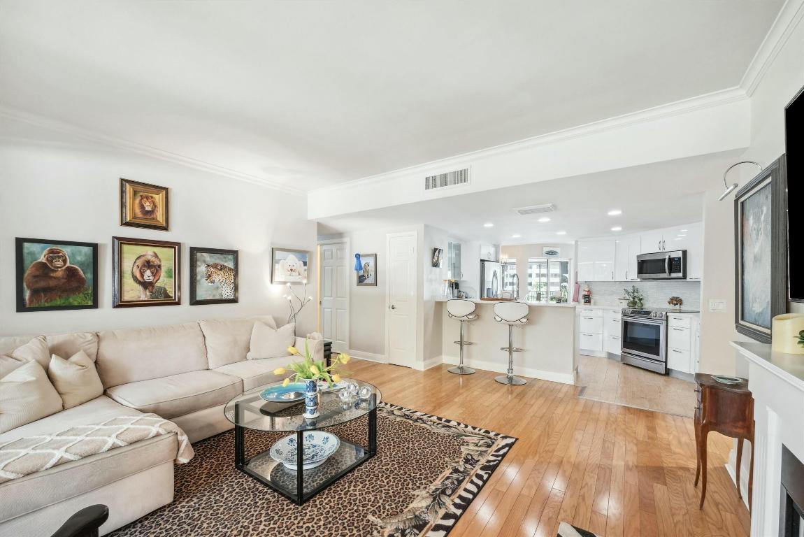 1124 Marine Way W D2l