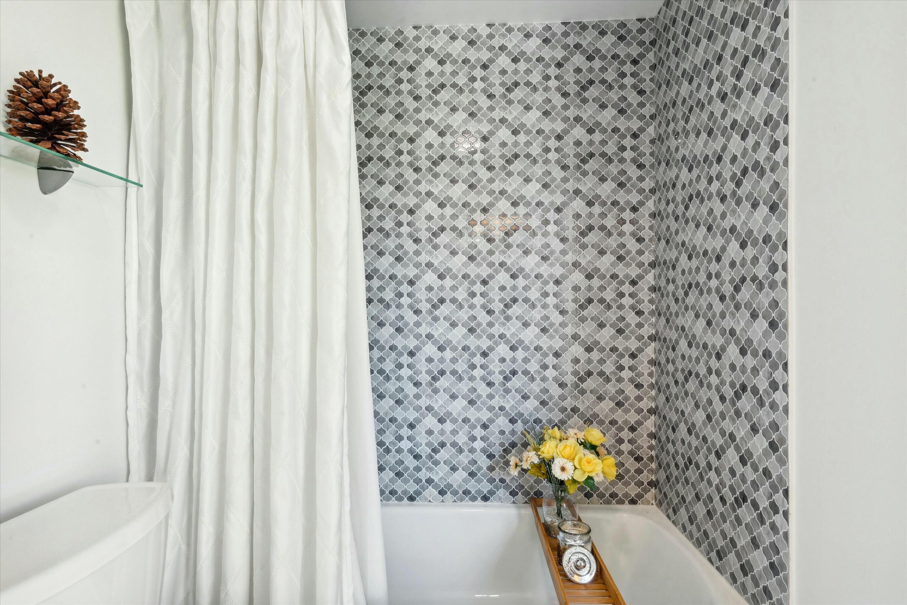 1124 Marine Way W D2l