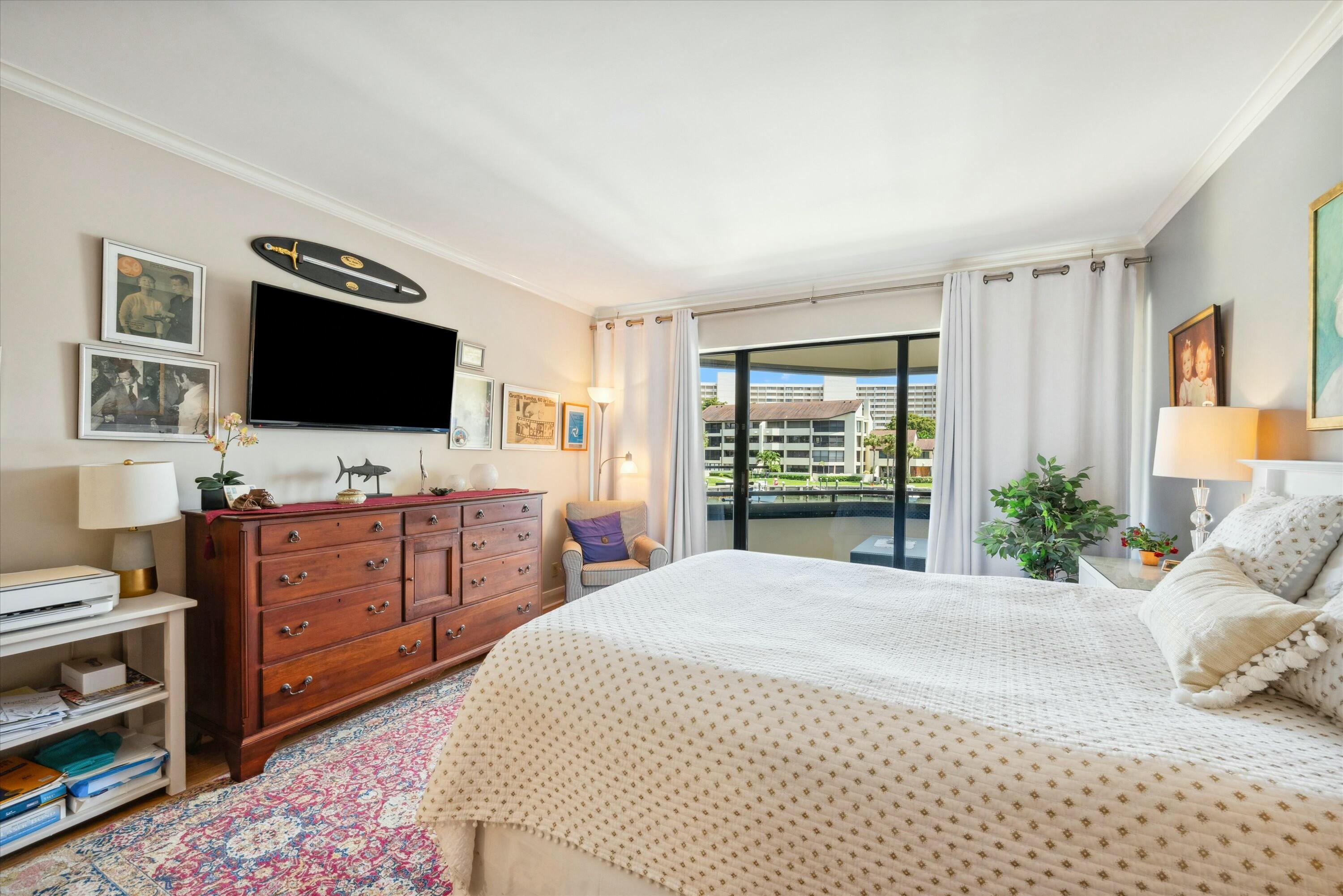 1124 Marine Way W D2l