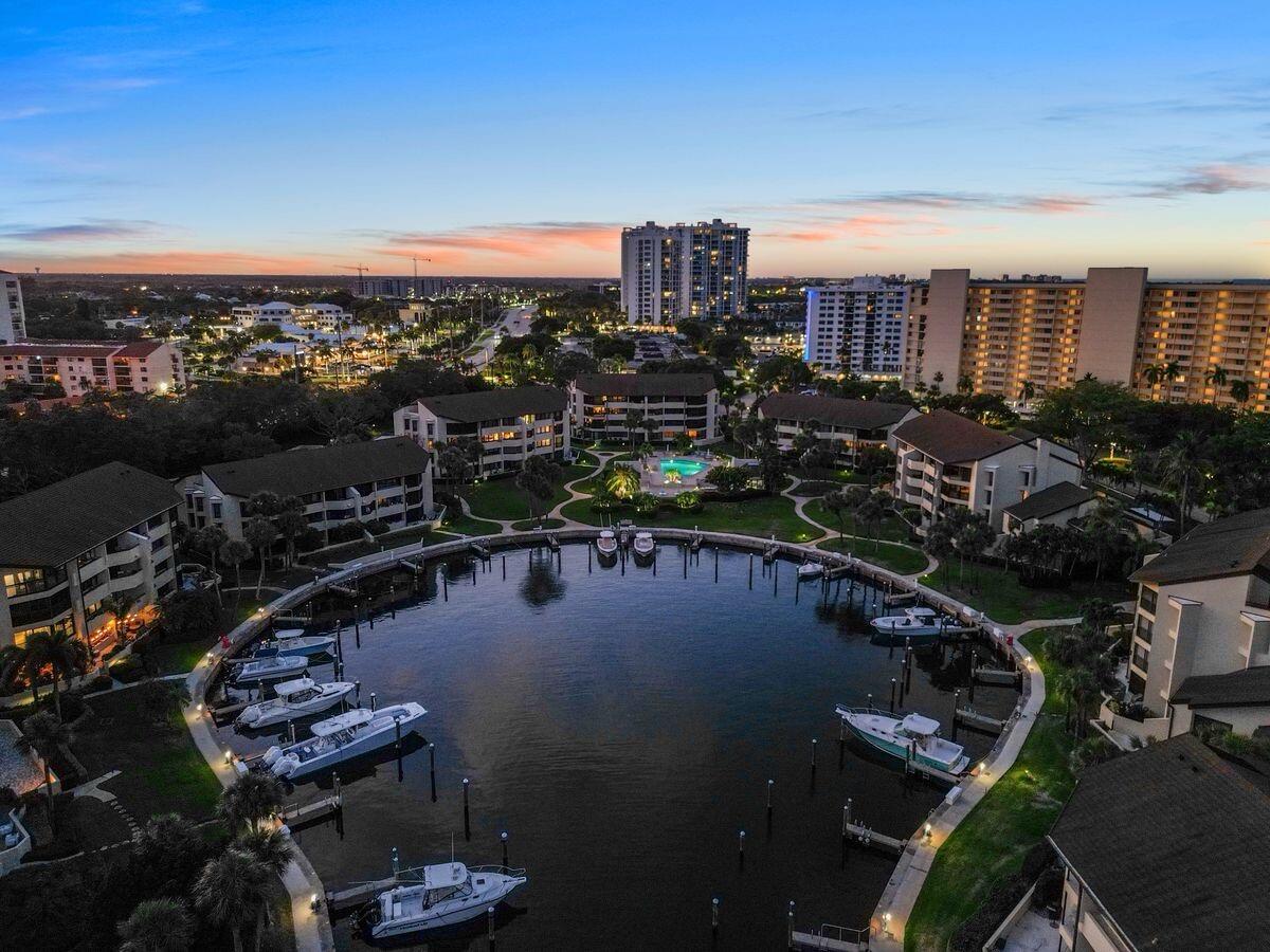 1124 Marine Way W D2l