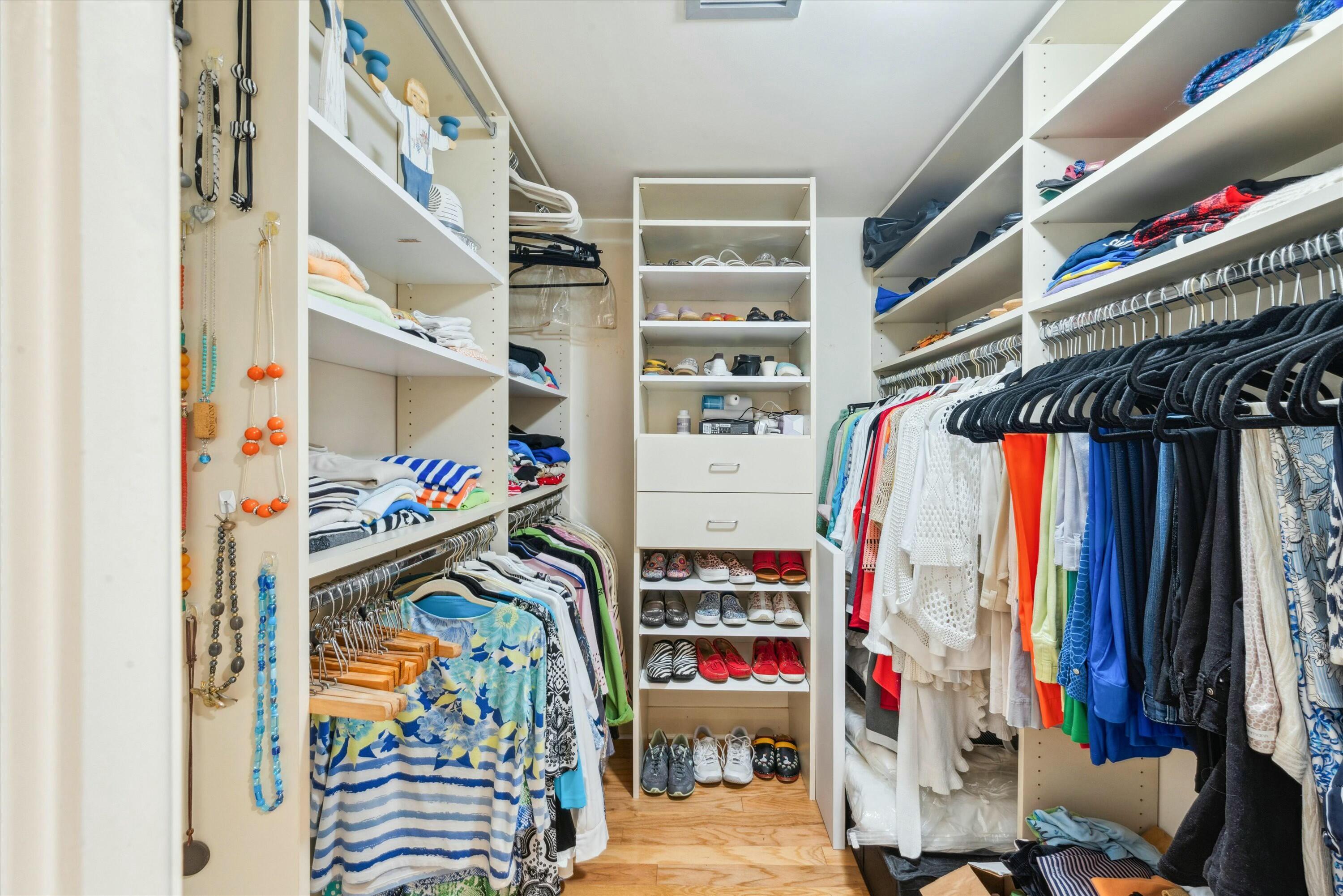 1124 Marine Way W D2l