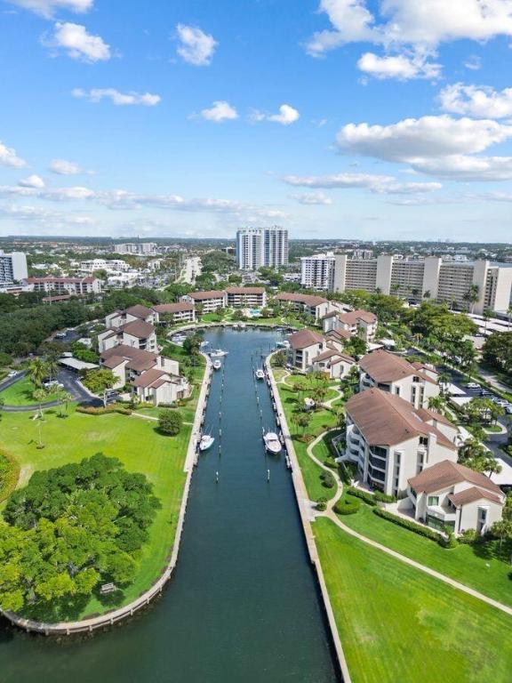 1124 Marine Way W D2l