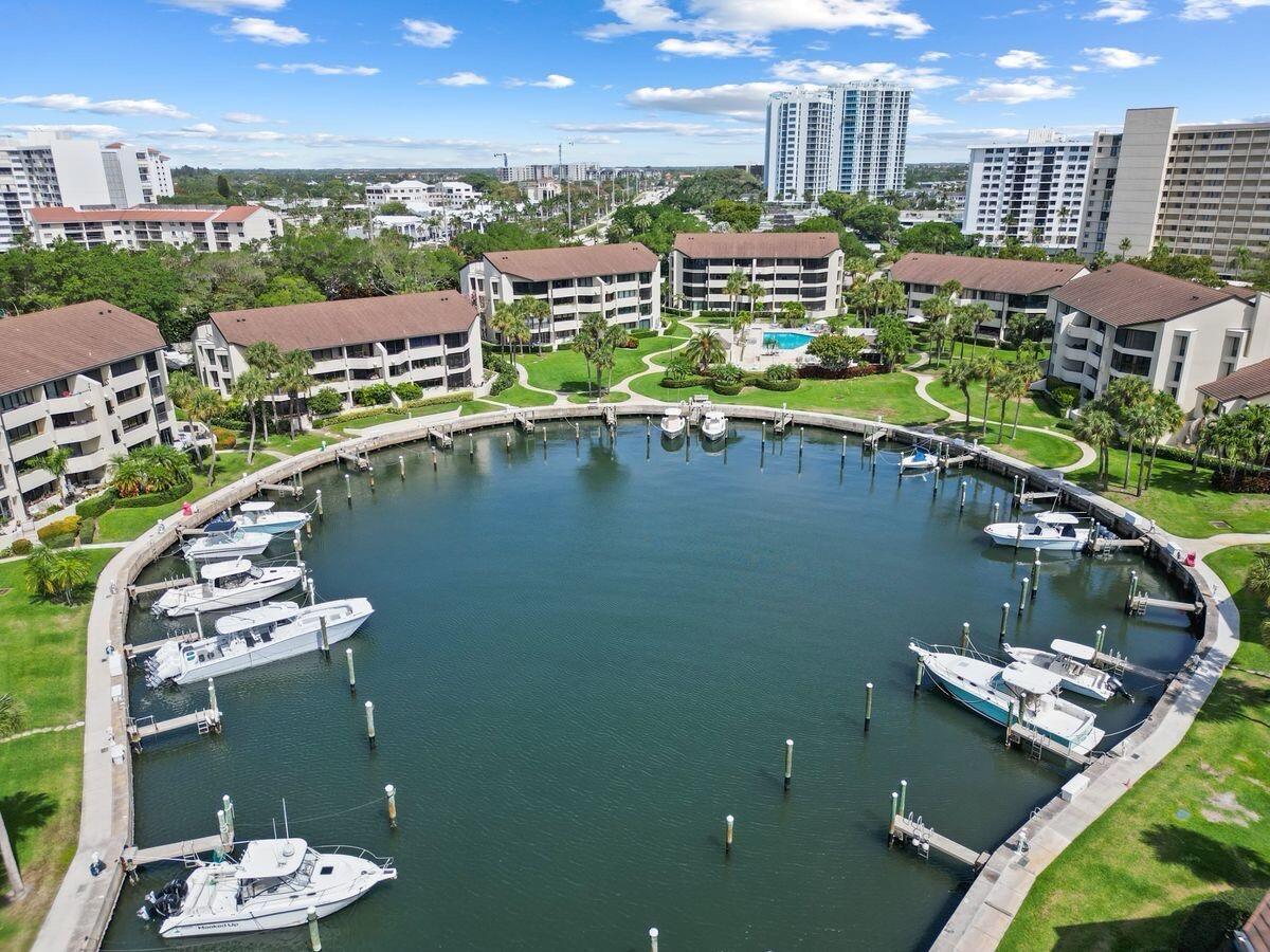 1124 Marine Way W D2l