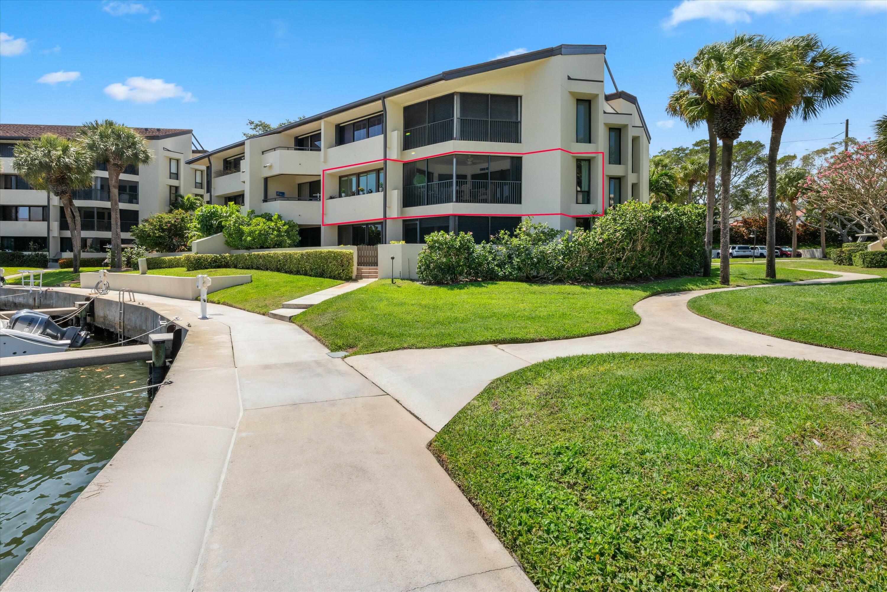 1124 Marine Way W D2l