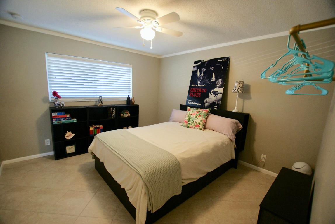 11 Westwood 203a Avenue 203a