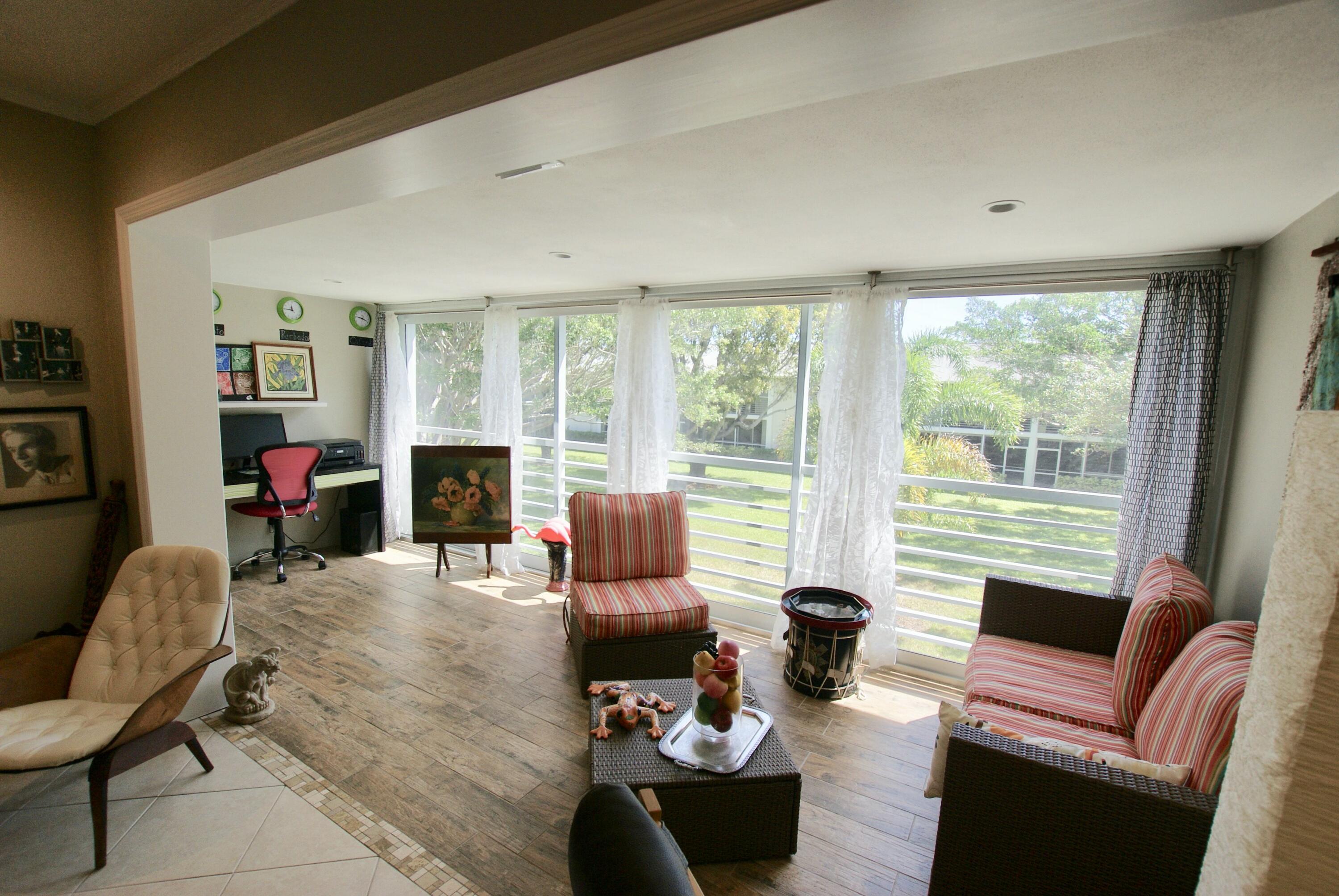 11 Westwood 203a Avenue 203a