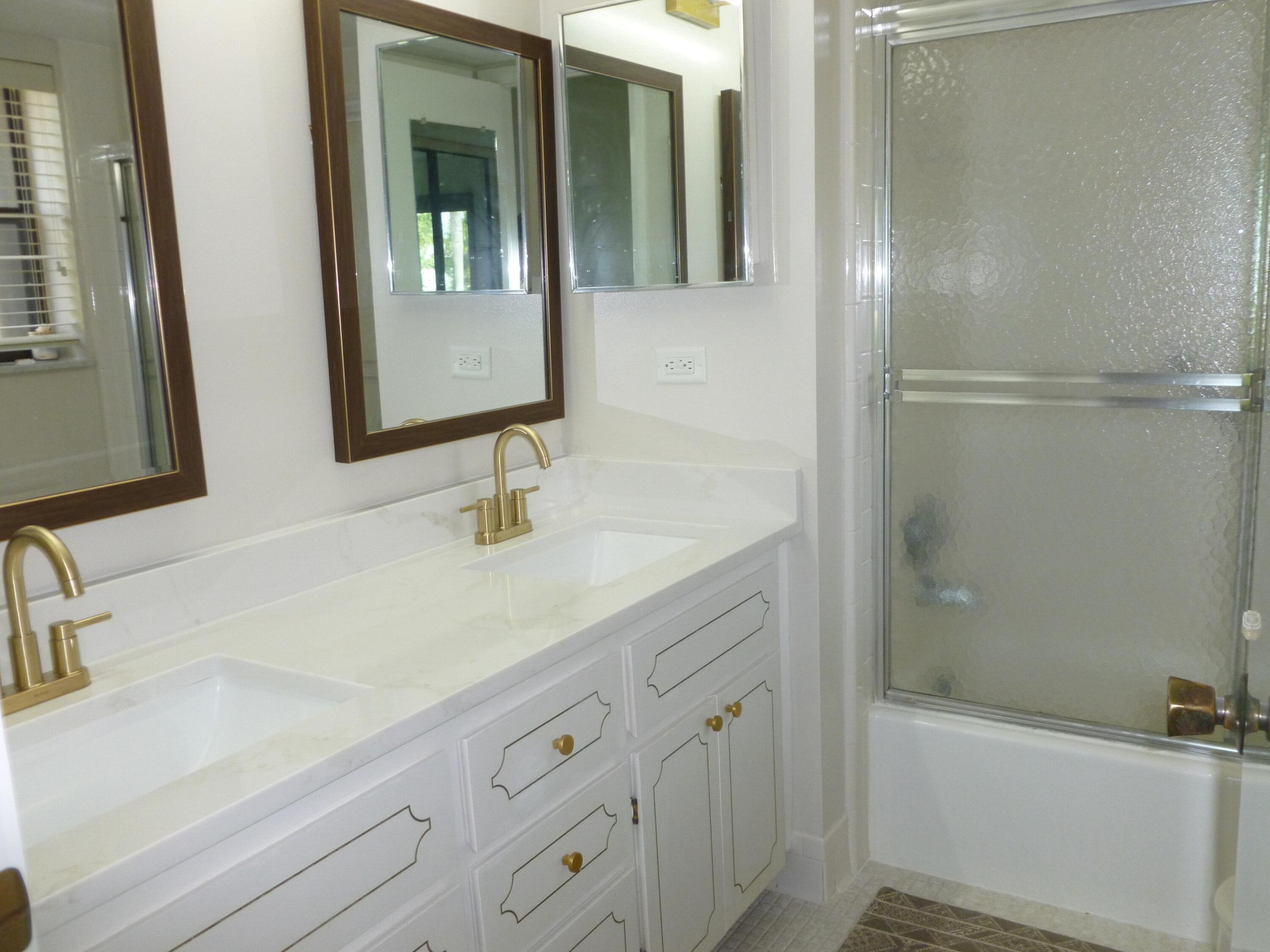 2 SE Turtle Creek Drive A