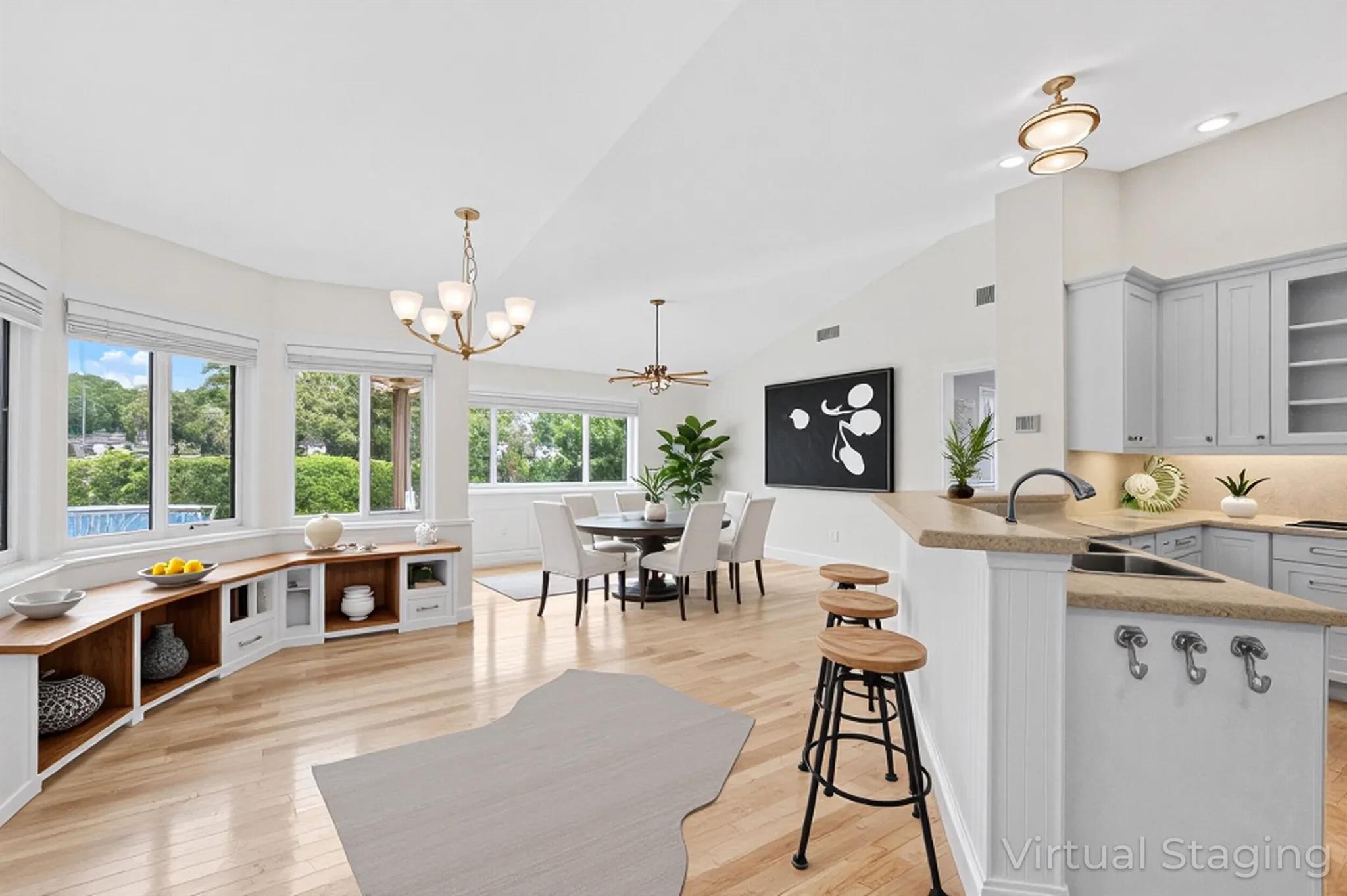 18475 Lake Bend Drive