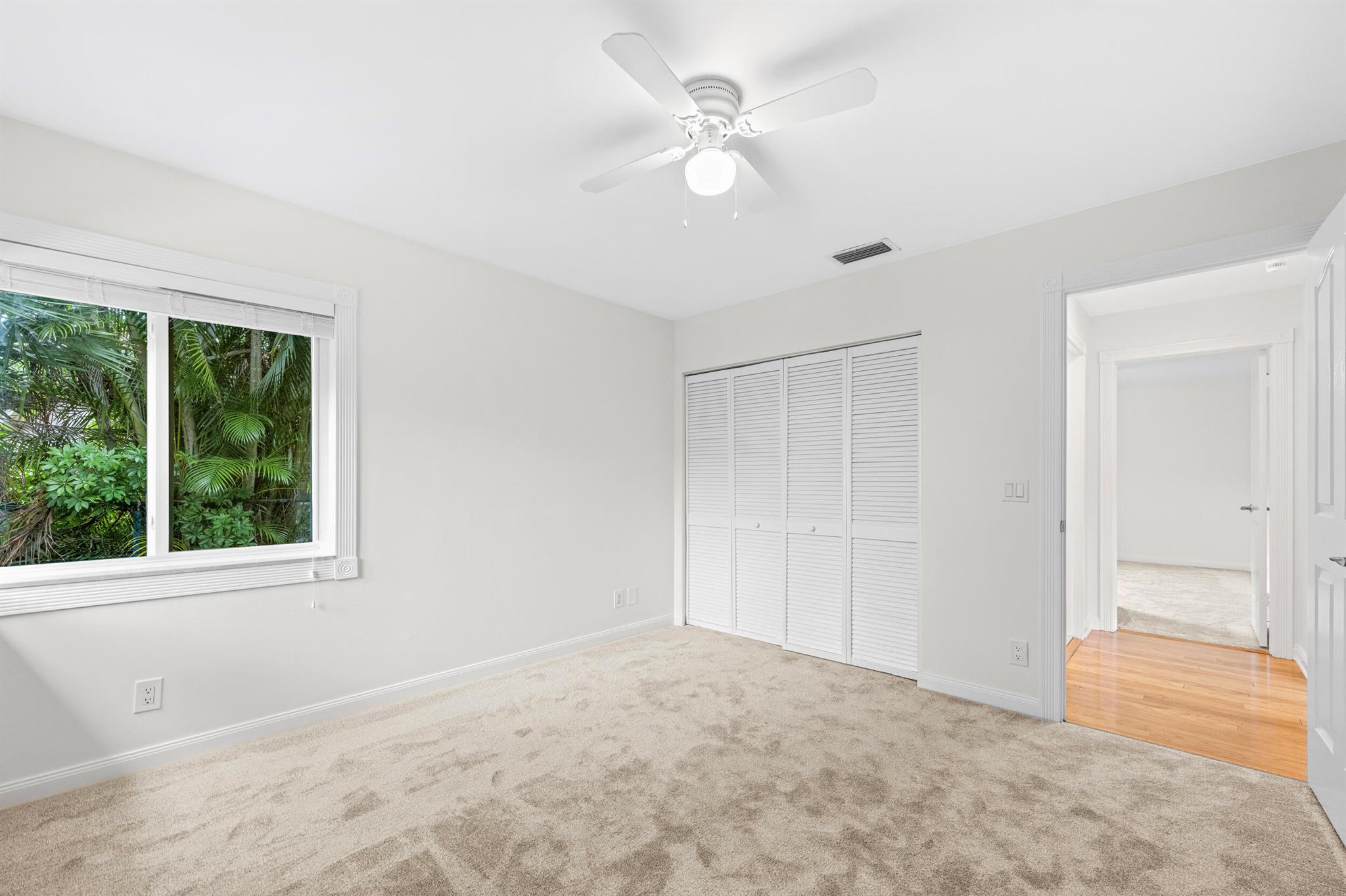 18475 Lake Bend Drive