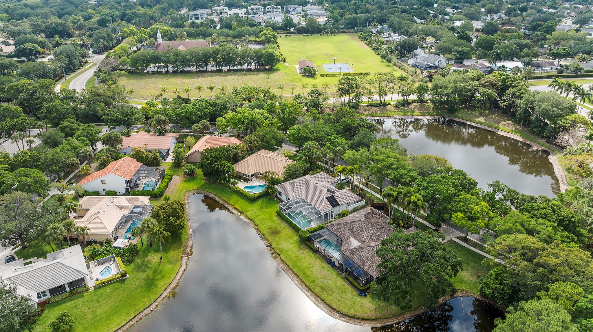 18475 Lake Bend Drive