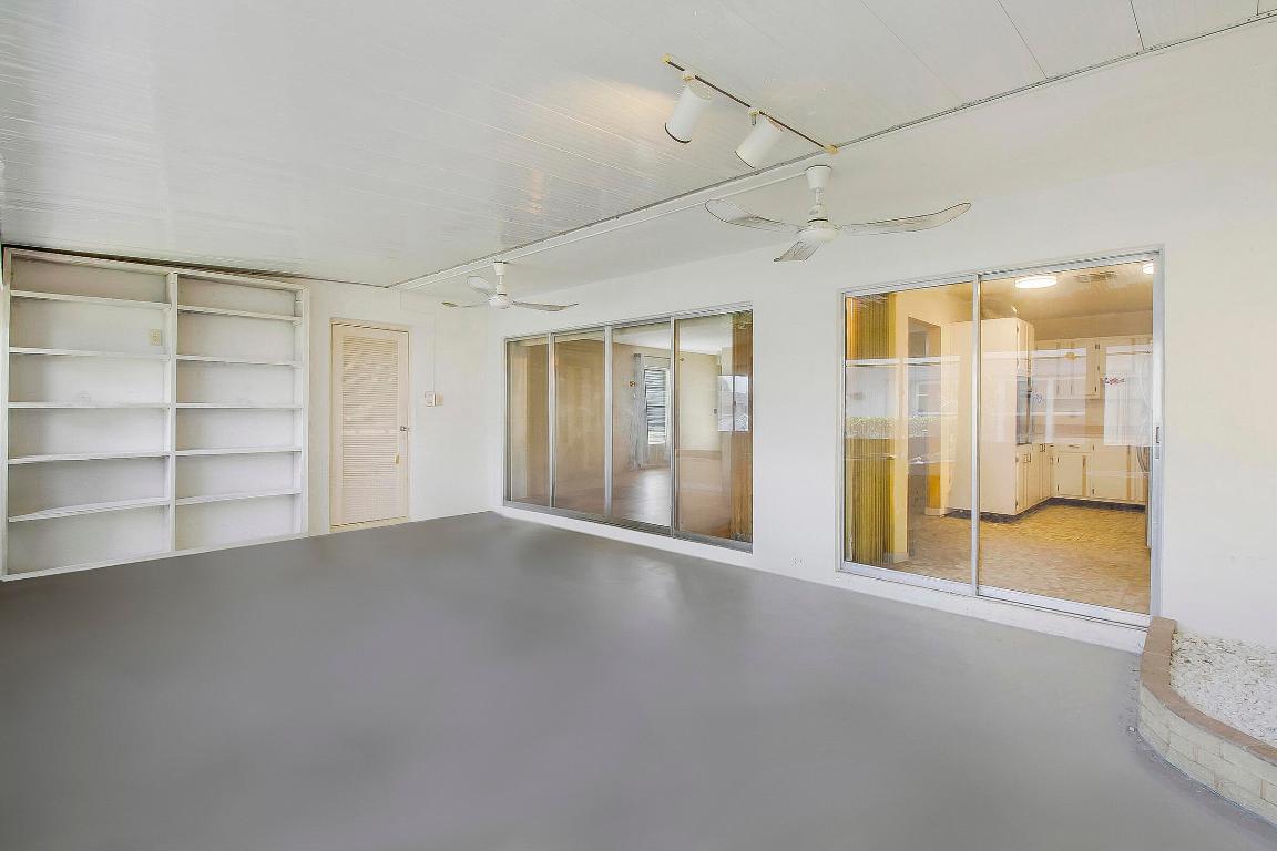 2886 Fernley Drive E 69