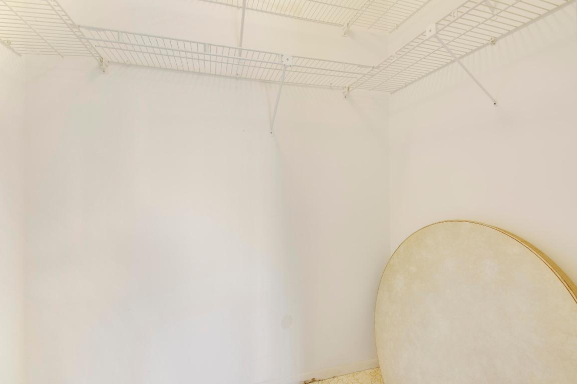 2886 Fernley Drive E 69