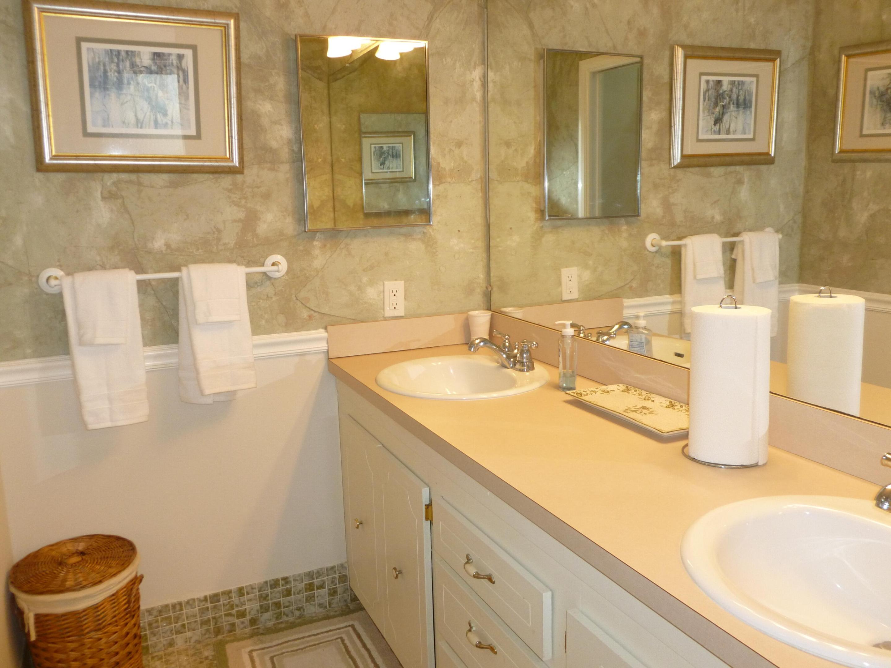 7 SE Turtle Creek Drive F