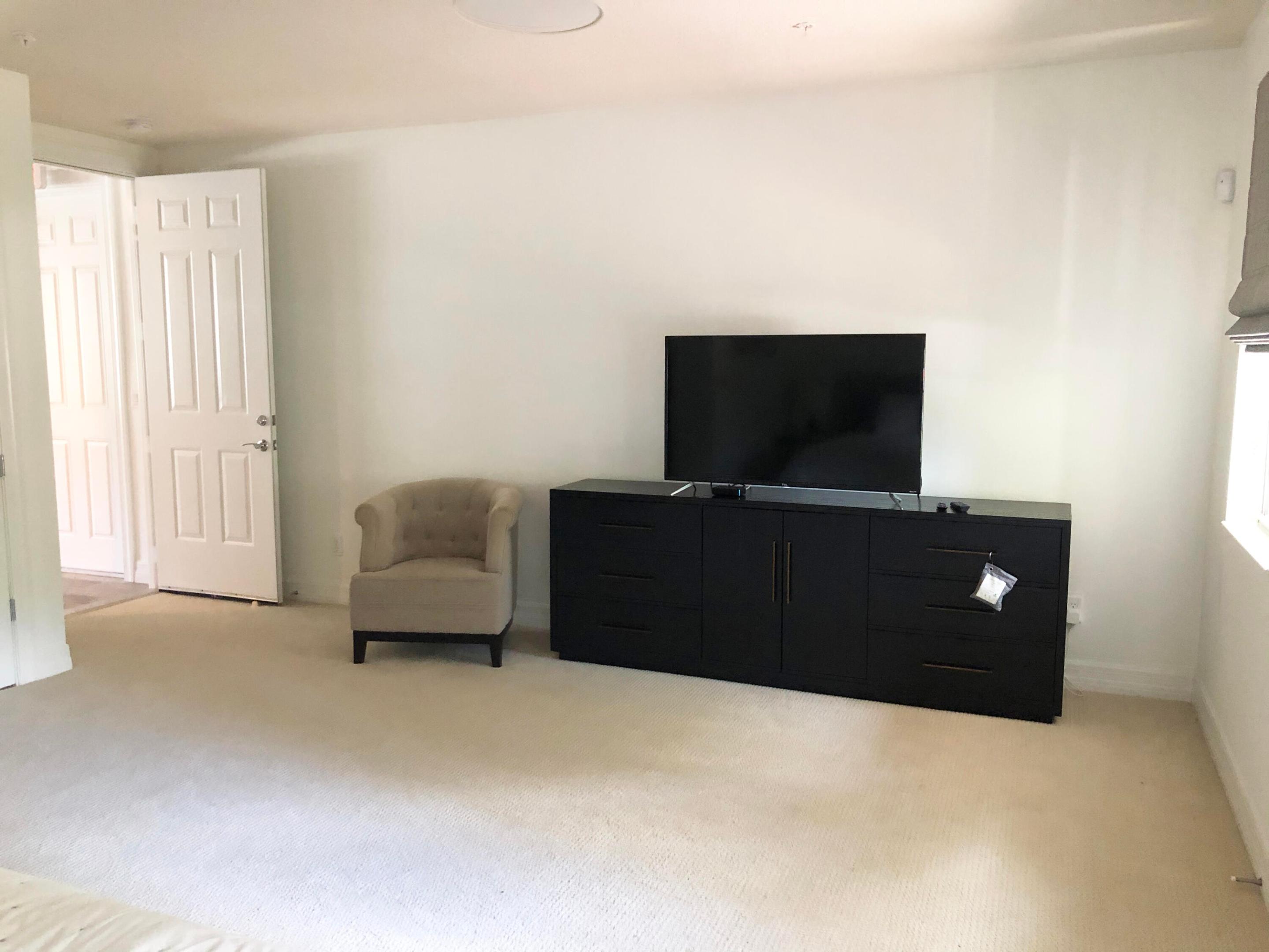 1072 Community Drive