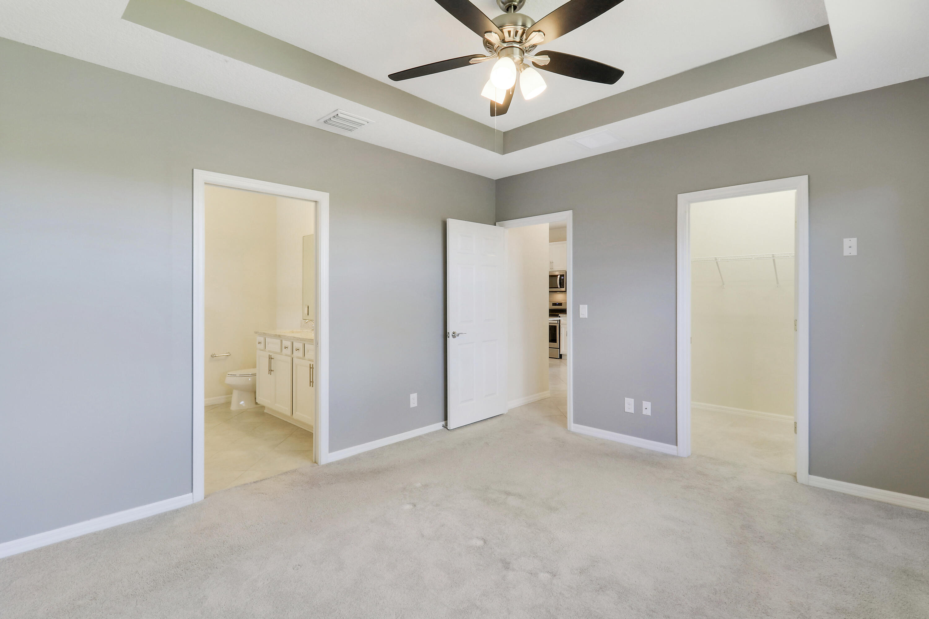 633 SE Monet Drive