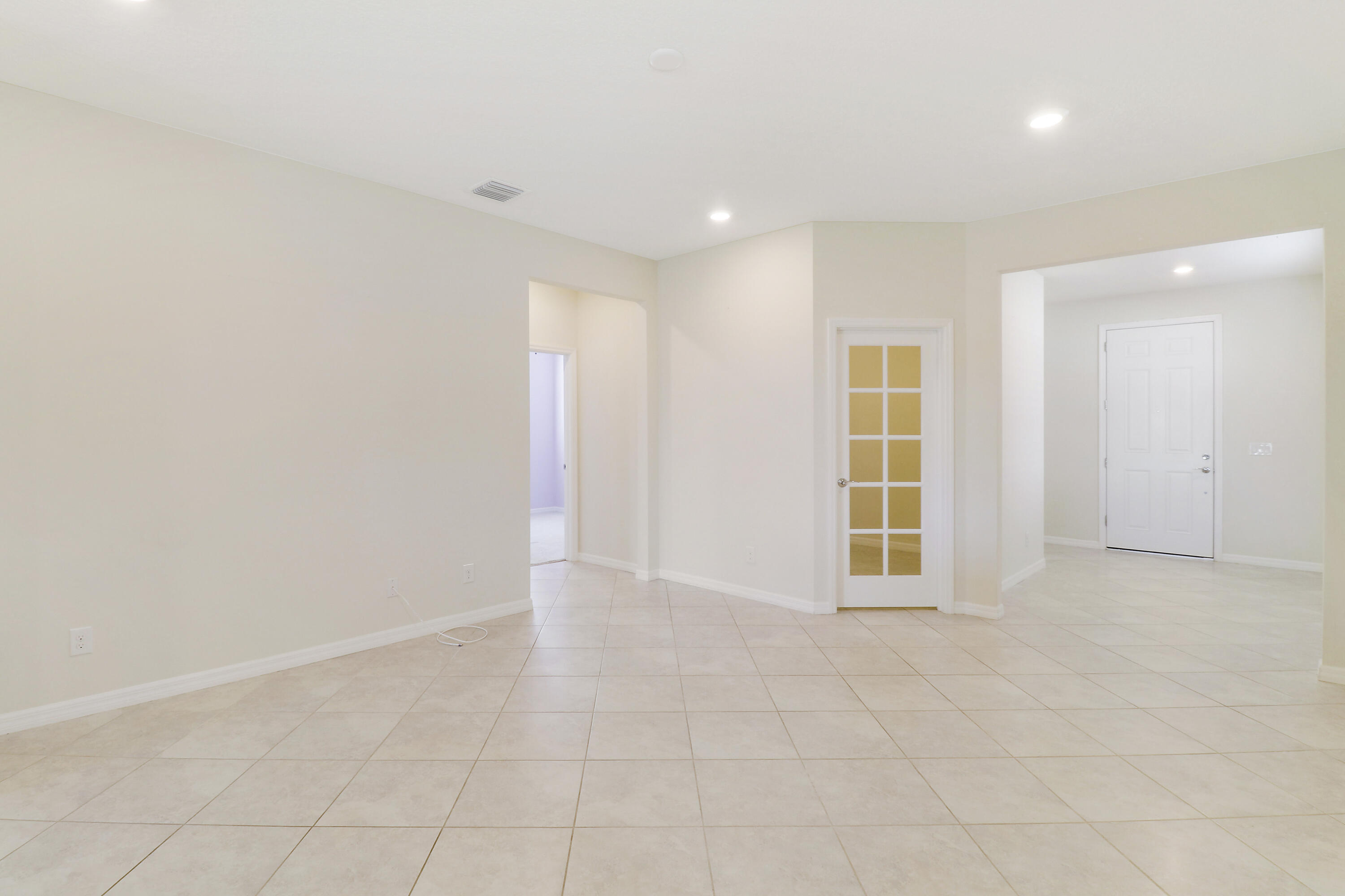633 SE Monet Drive