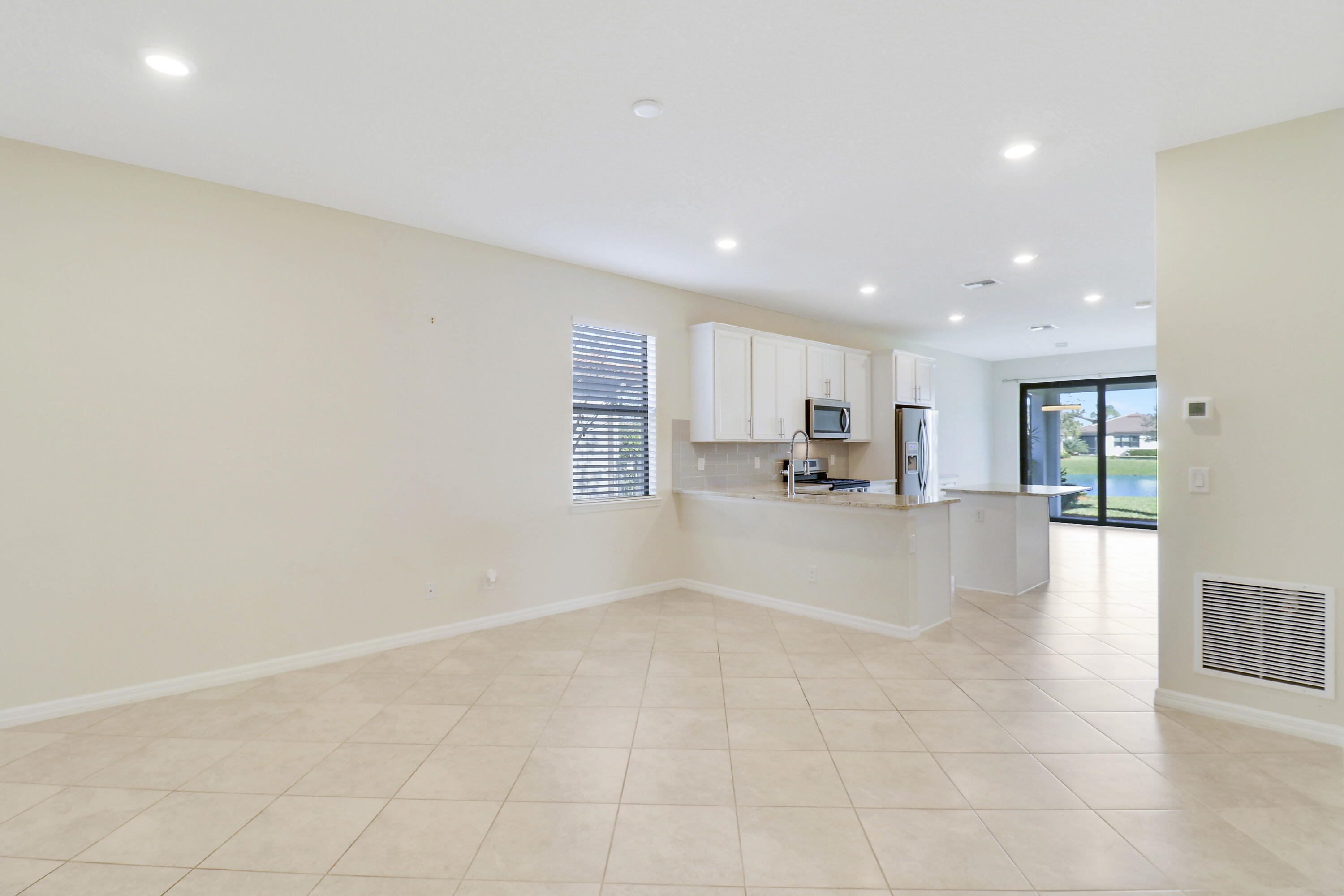 633 SE Monet Drive