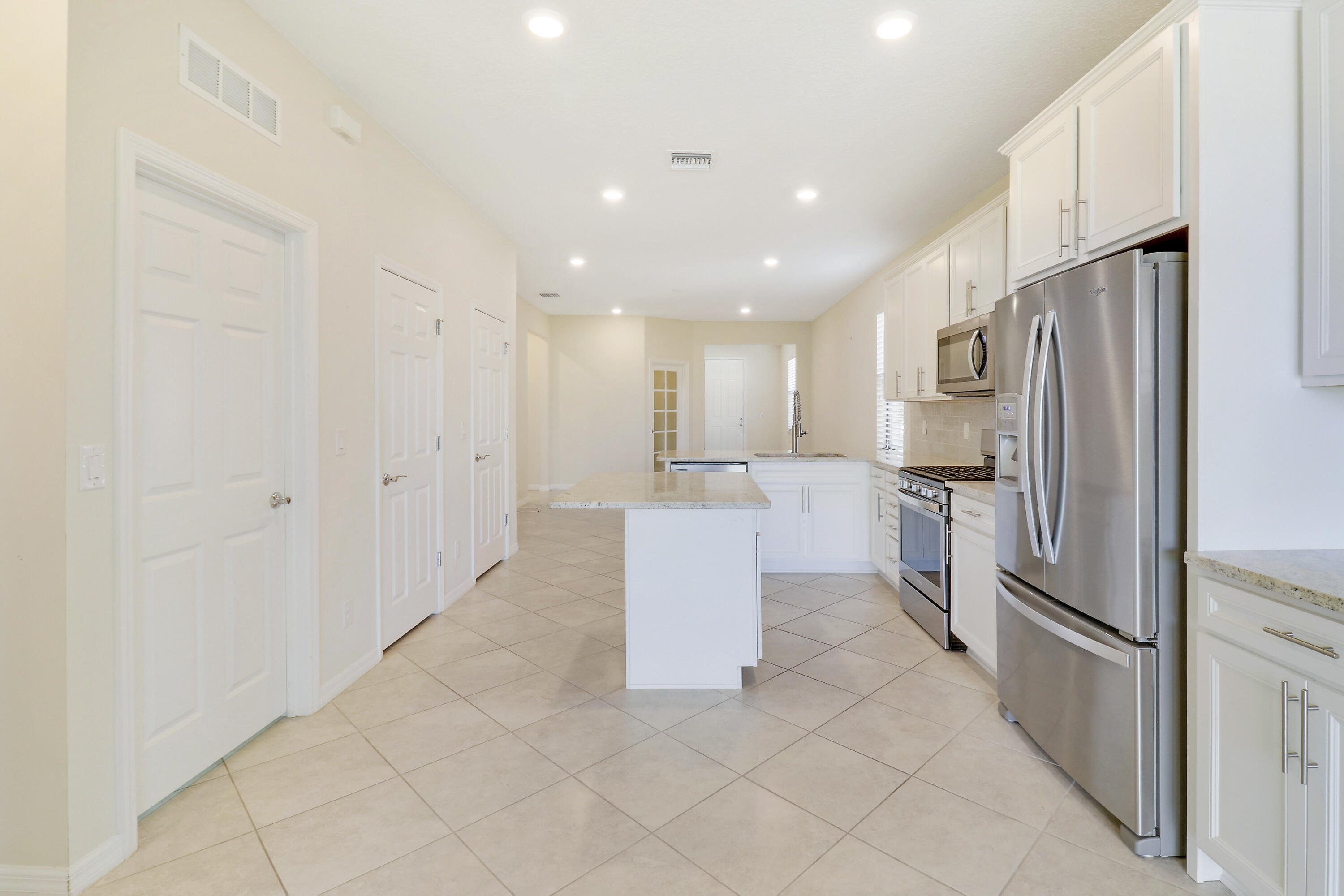 633 SE Monet Drive