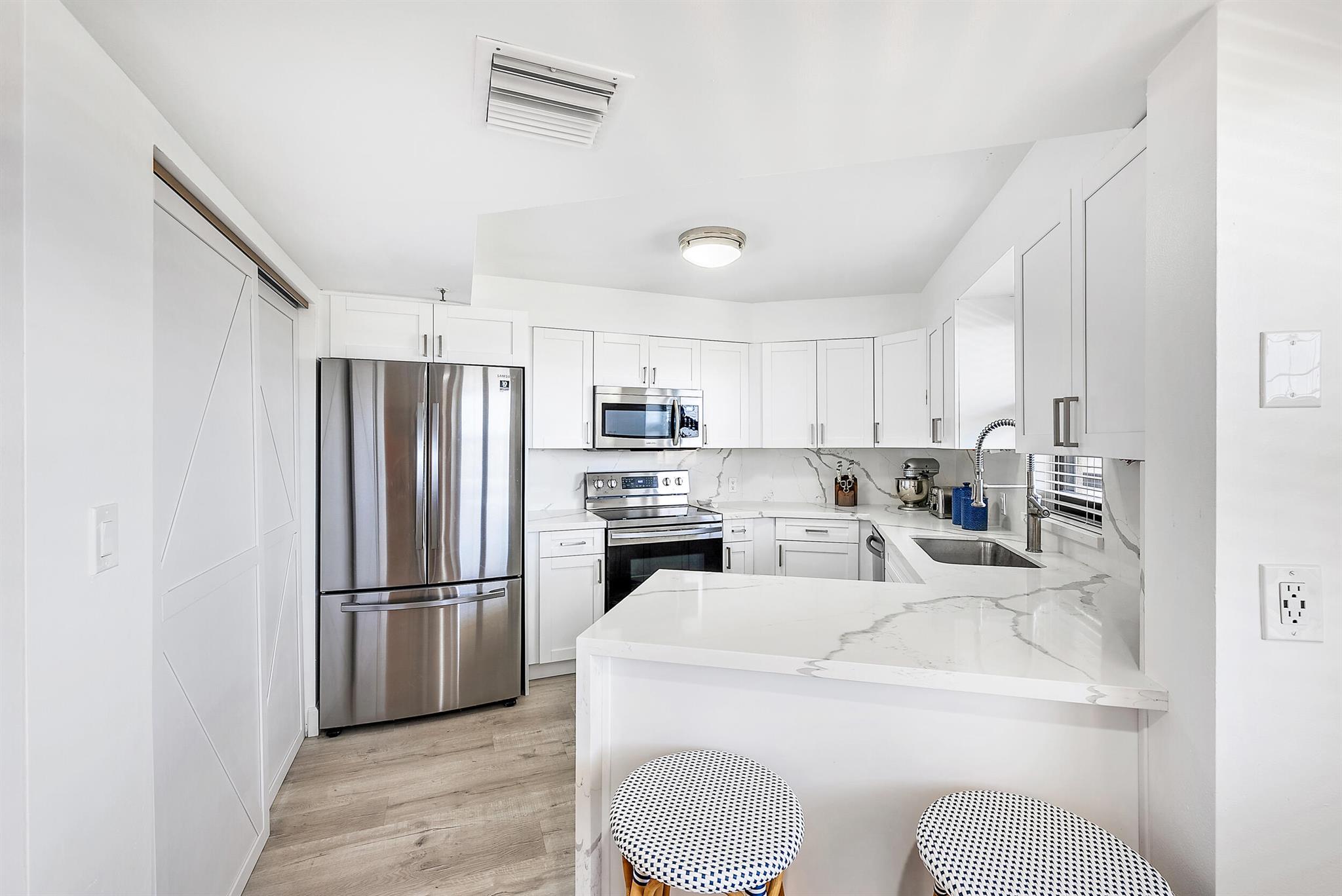 19800 Sandpointe Bay Drive 508