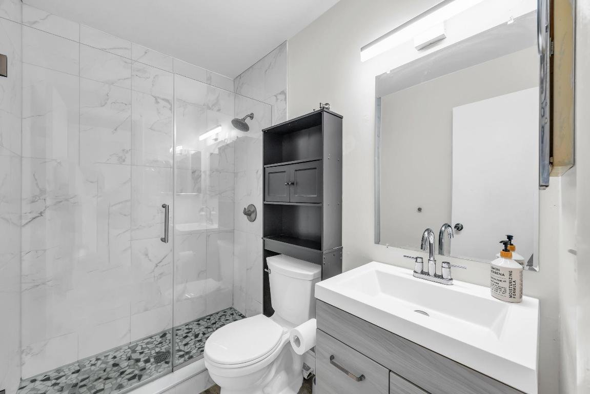 130 Sherwood Circle 14d