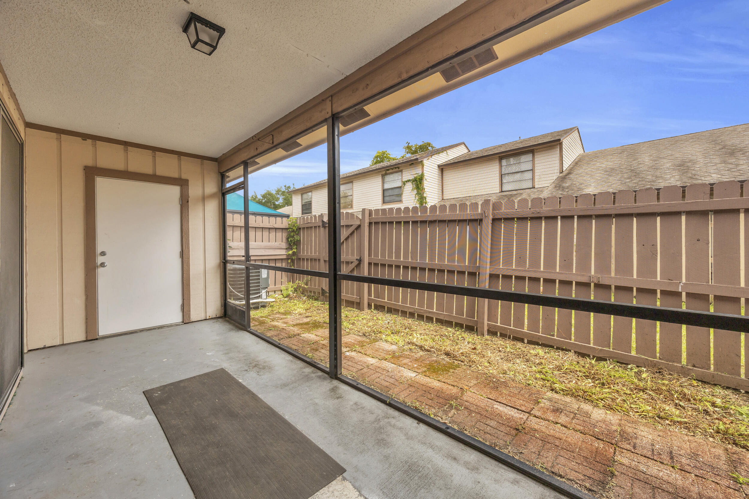 130 Sherwood Circle 14d