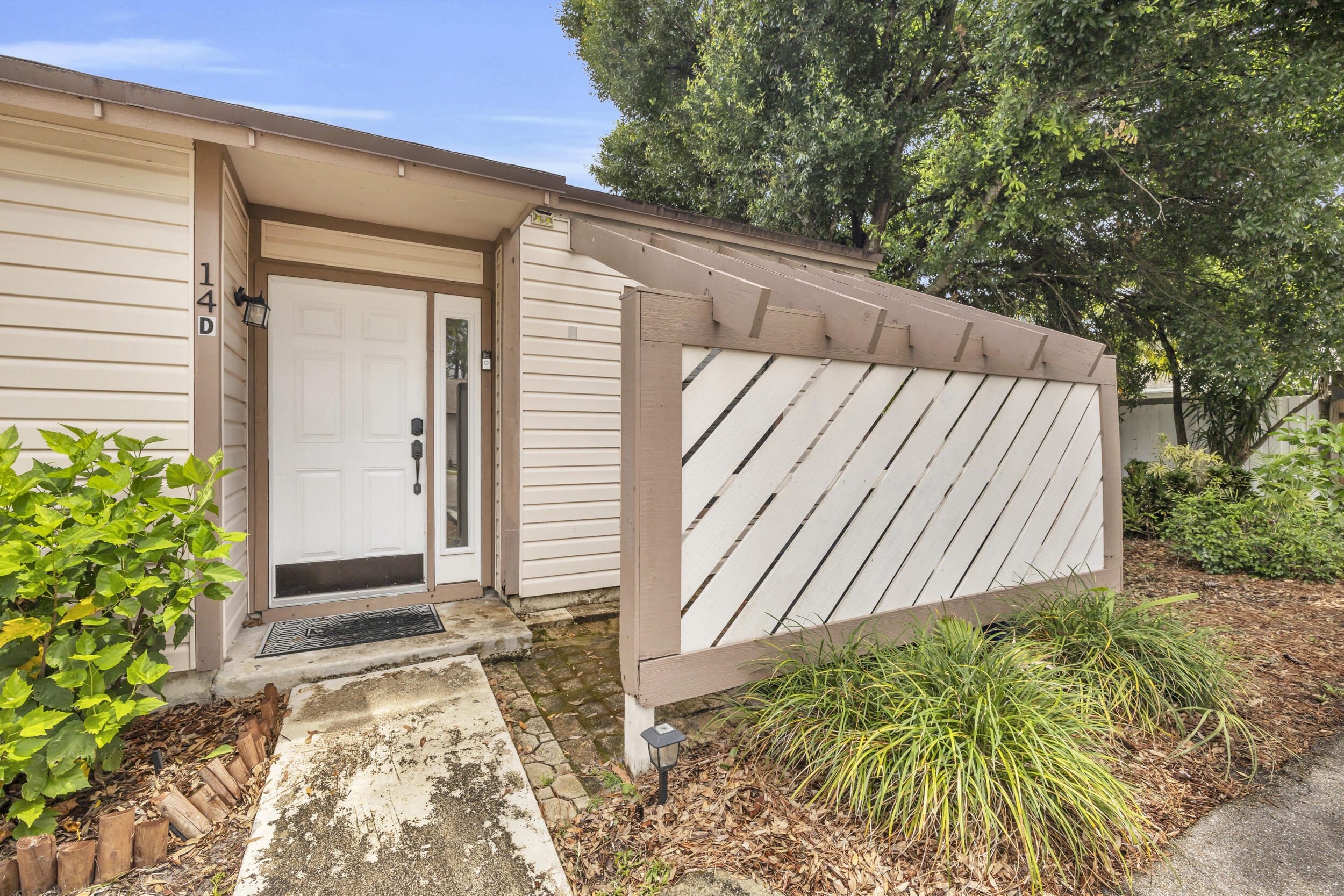 130 Sherwood Circle 14d