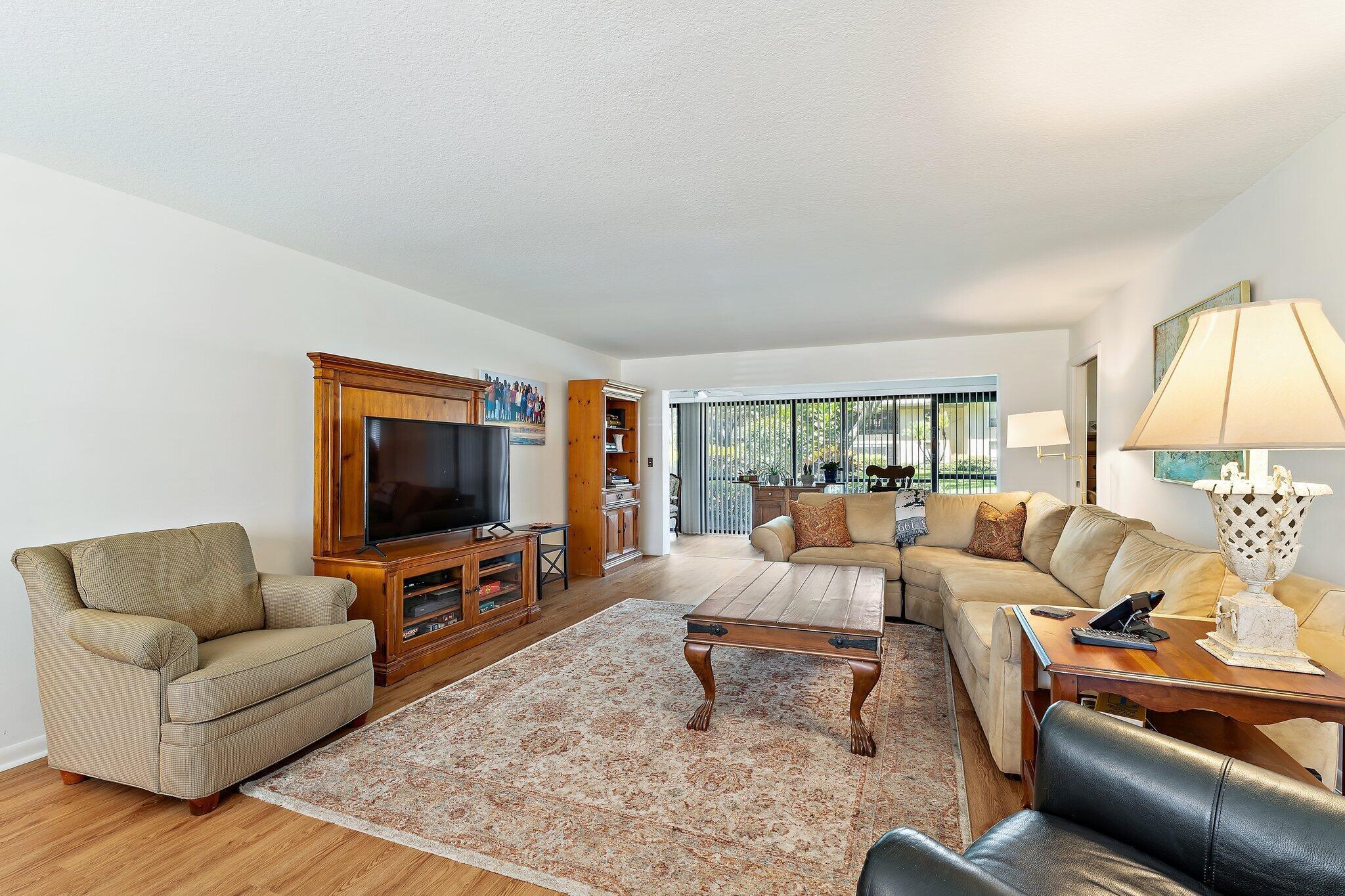 22 SE Turtle Creek Drive B