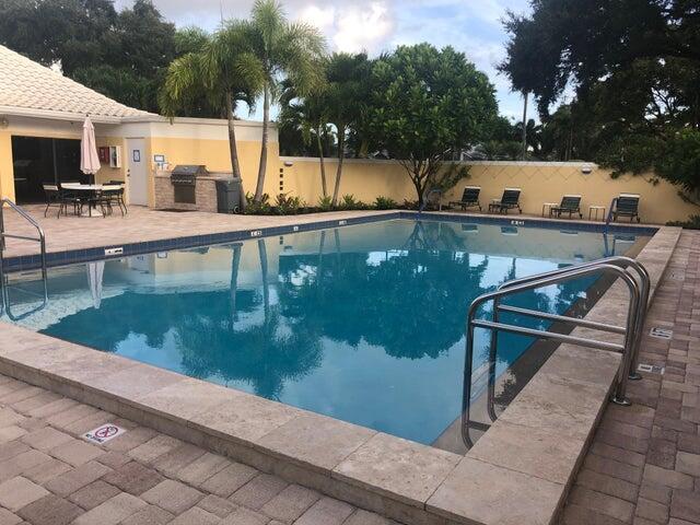 22 SE Turtle Creek Drive B