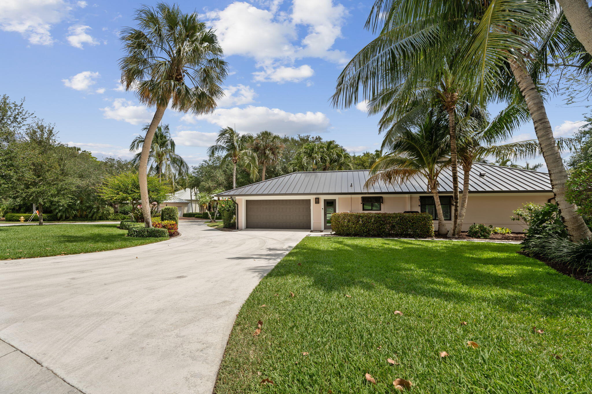 121 Hillcrest Drive