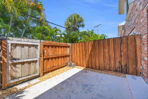 415 N Cypress Drive 0080