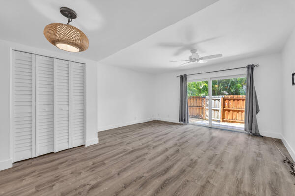 415 N Cypress Drive 0080