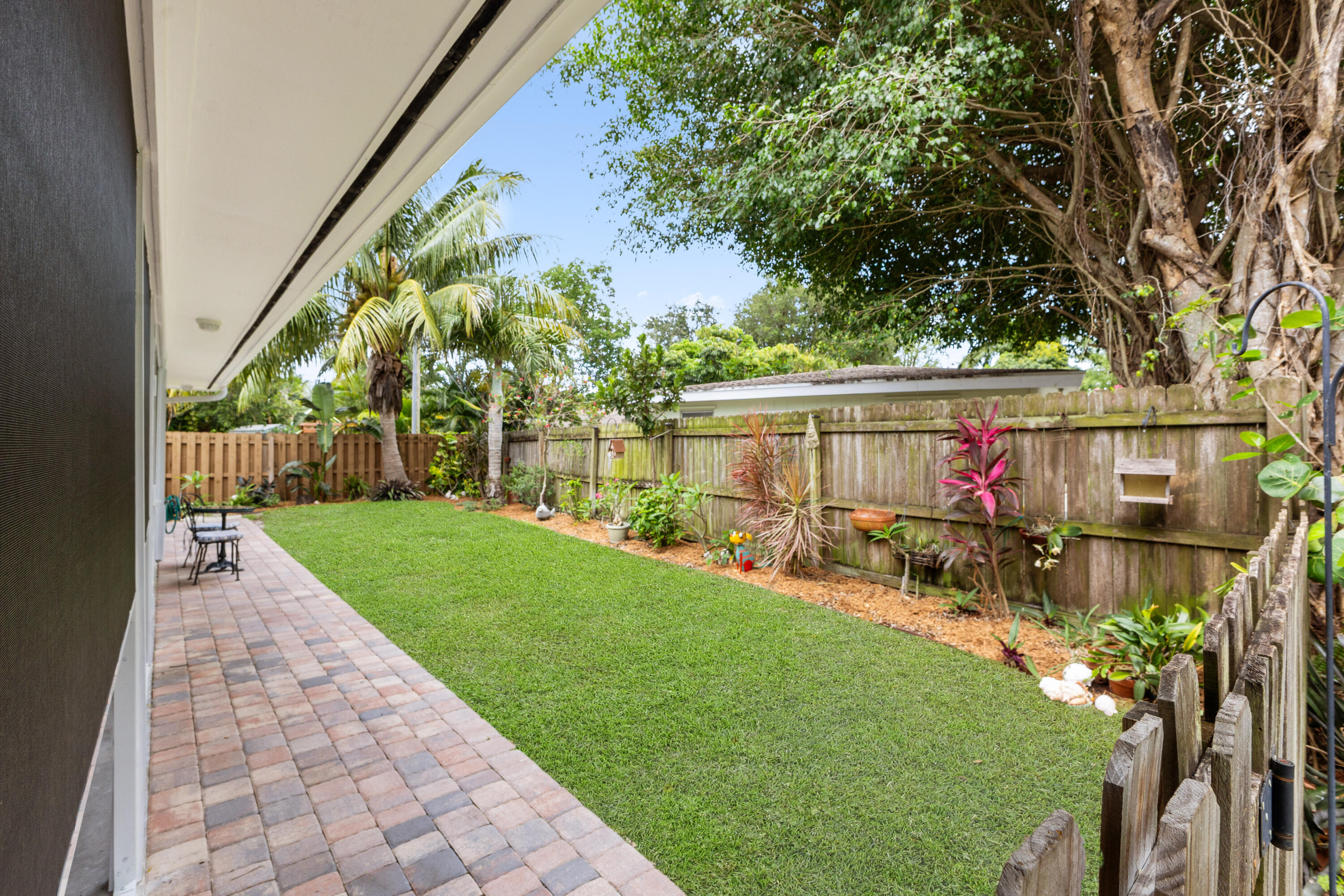 454 Tequesta Drive