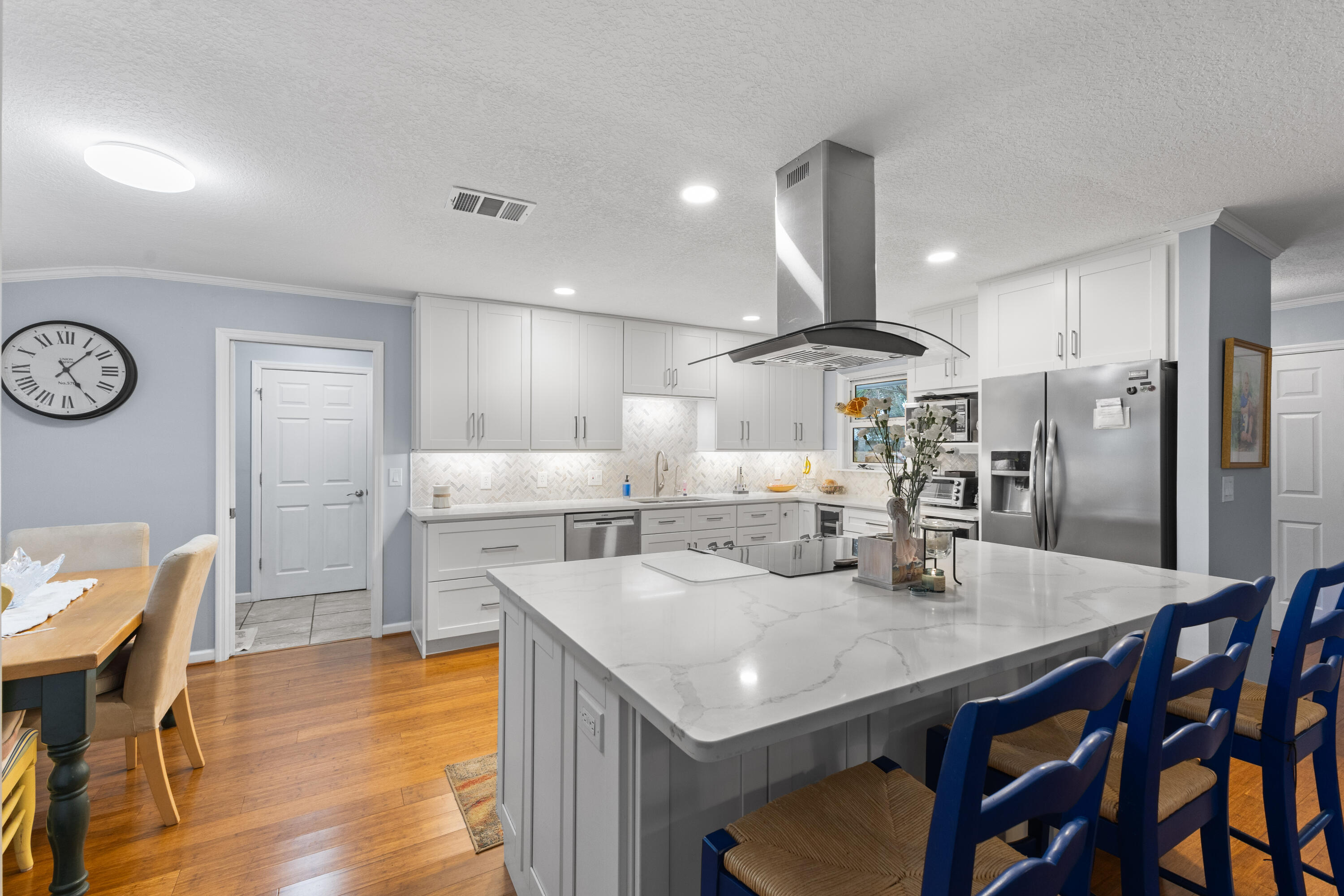 454 Tequesta Drive