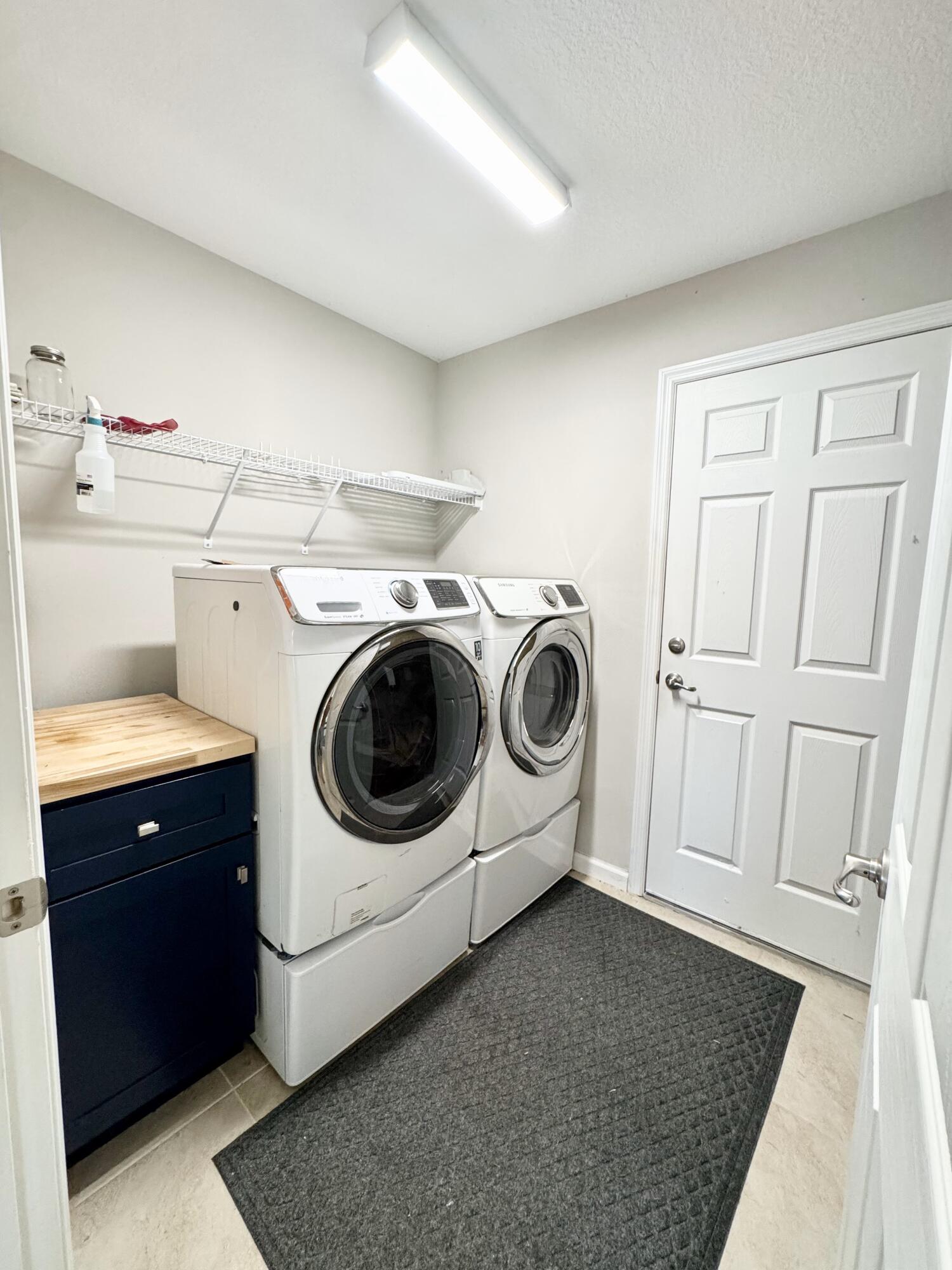 1526 SW Mercedes Avenue