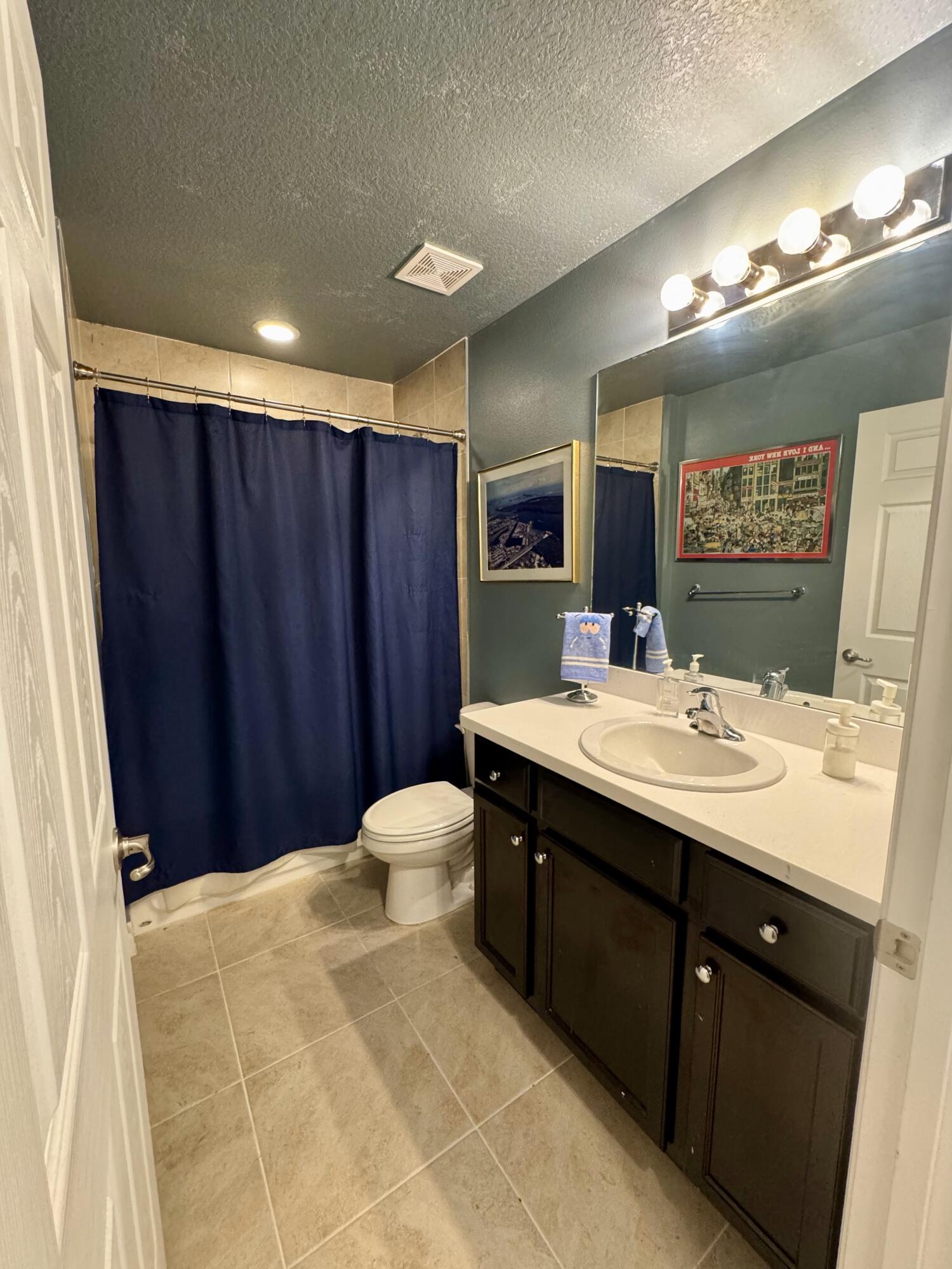 1526 SW Mercedes Avenue