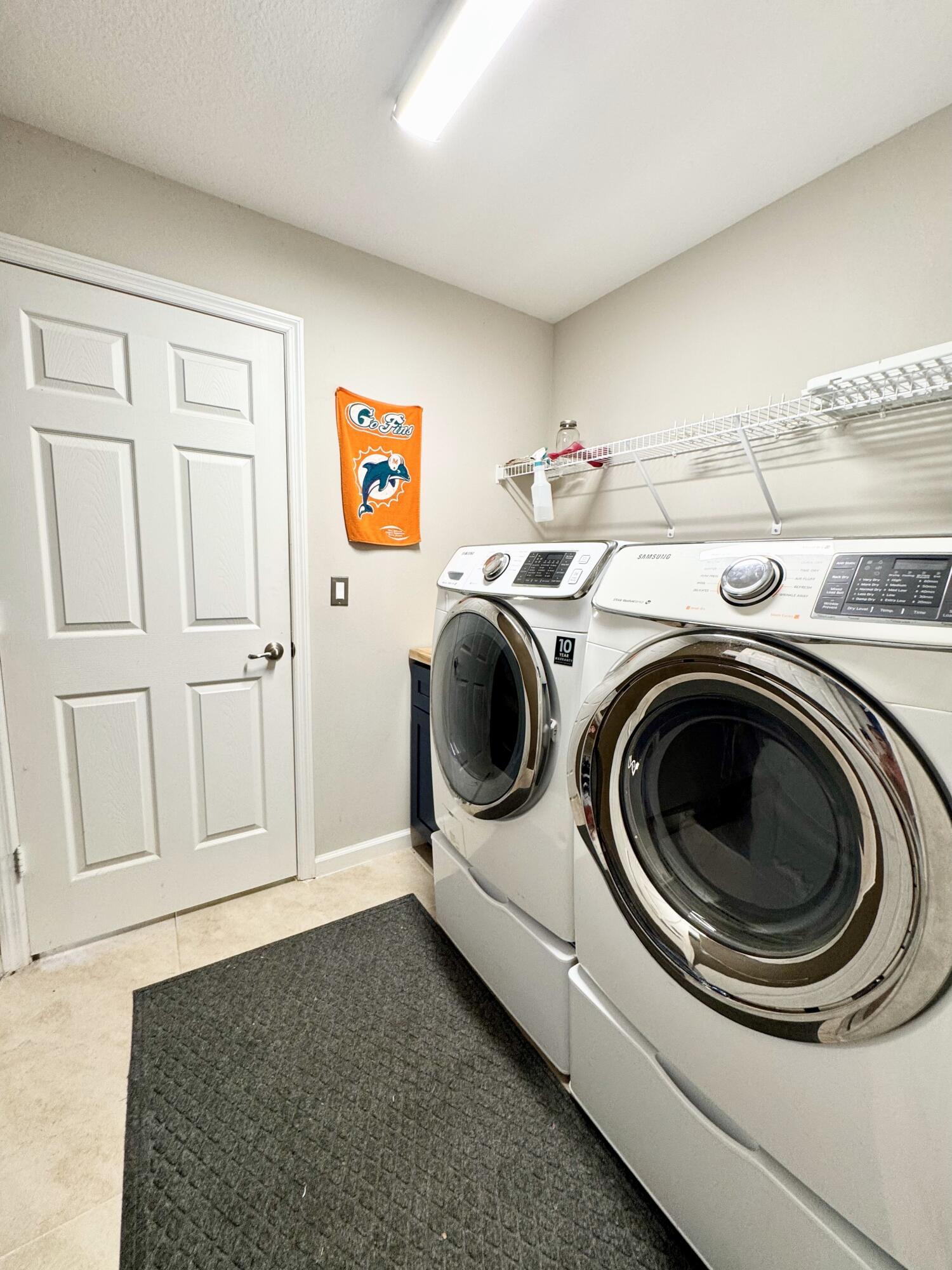 1526 SW Mercedes Avenue