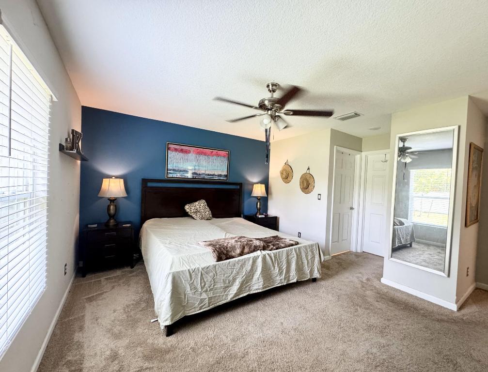 1526 SW Mercedes Avenue