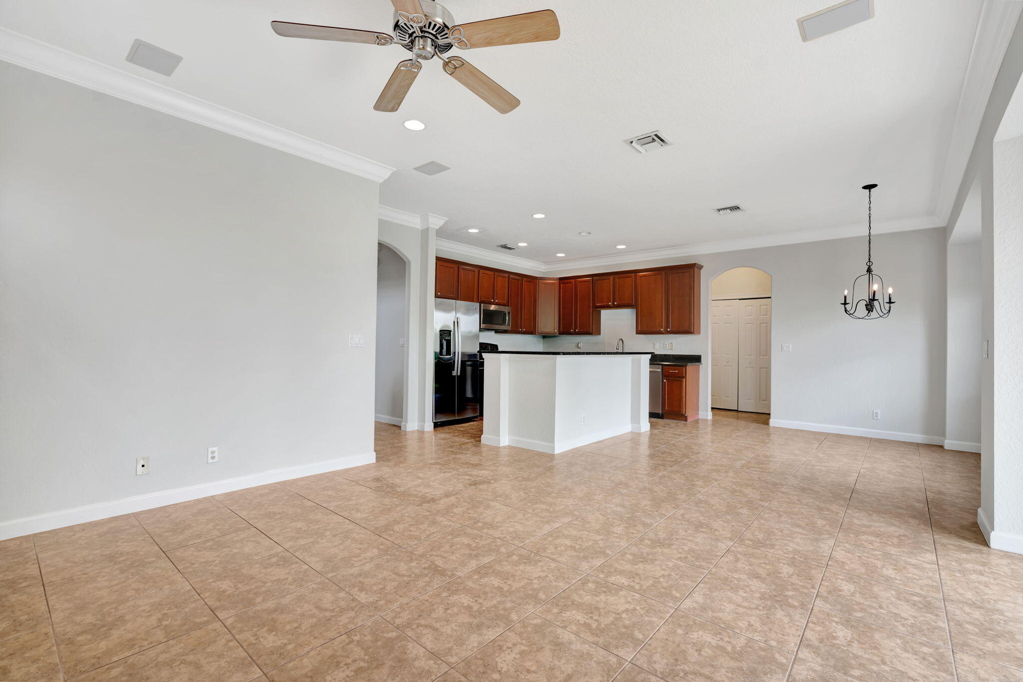 5904 SE Crooked Oak Avenue