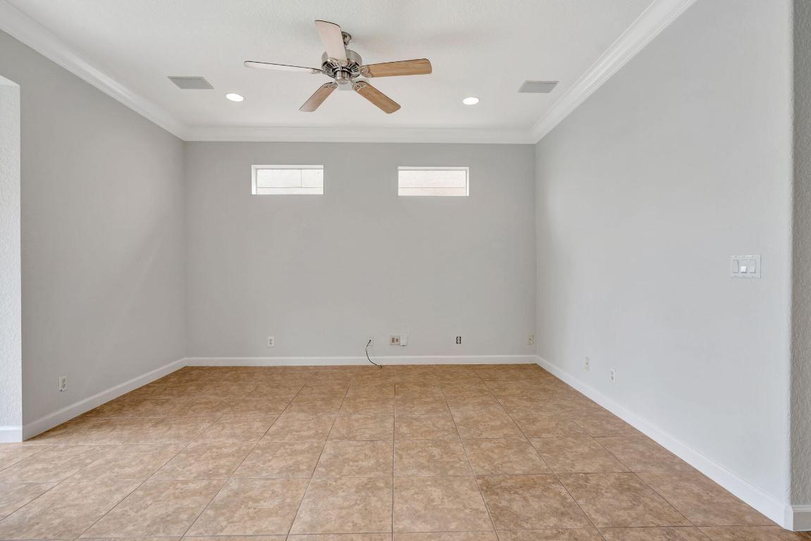 5904 SE Crooked Oak Avenue