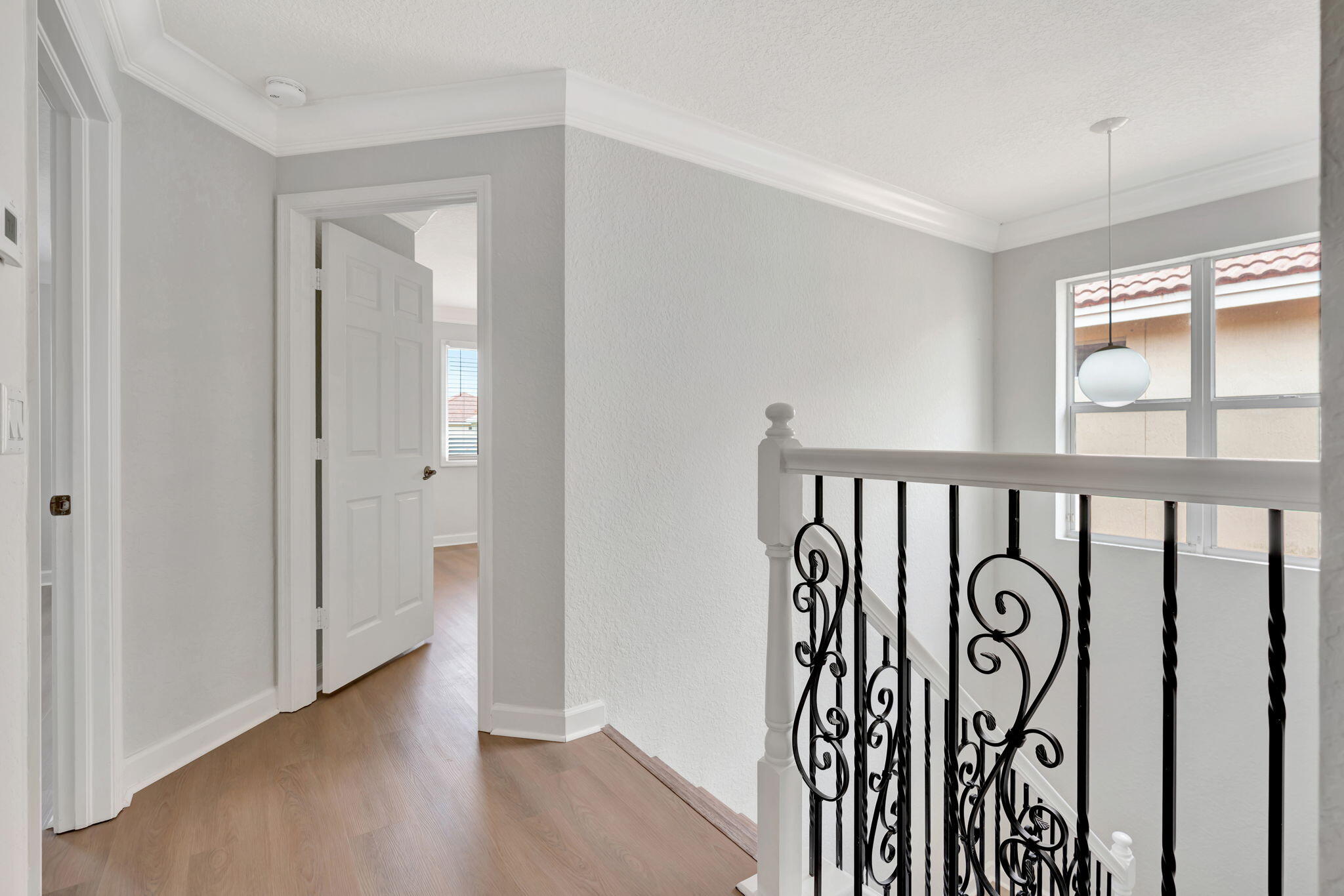 5904 SE Crooked Oak Avenue