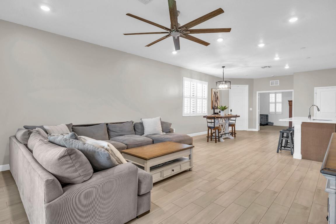 1246 Tangled Orchard Trce