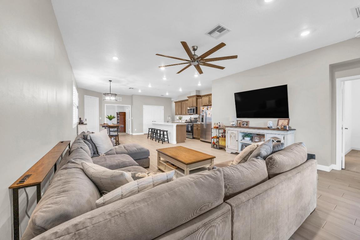 1246 Tangled Orchard Trce